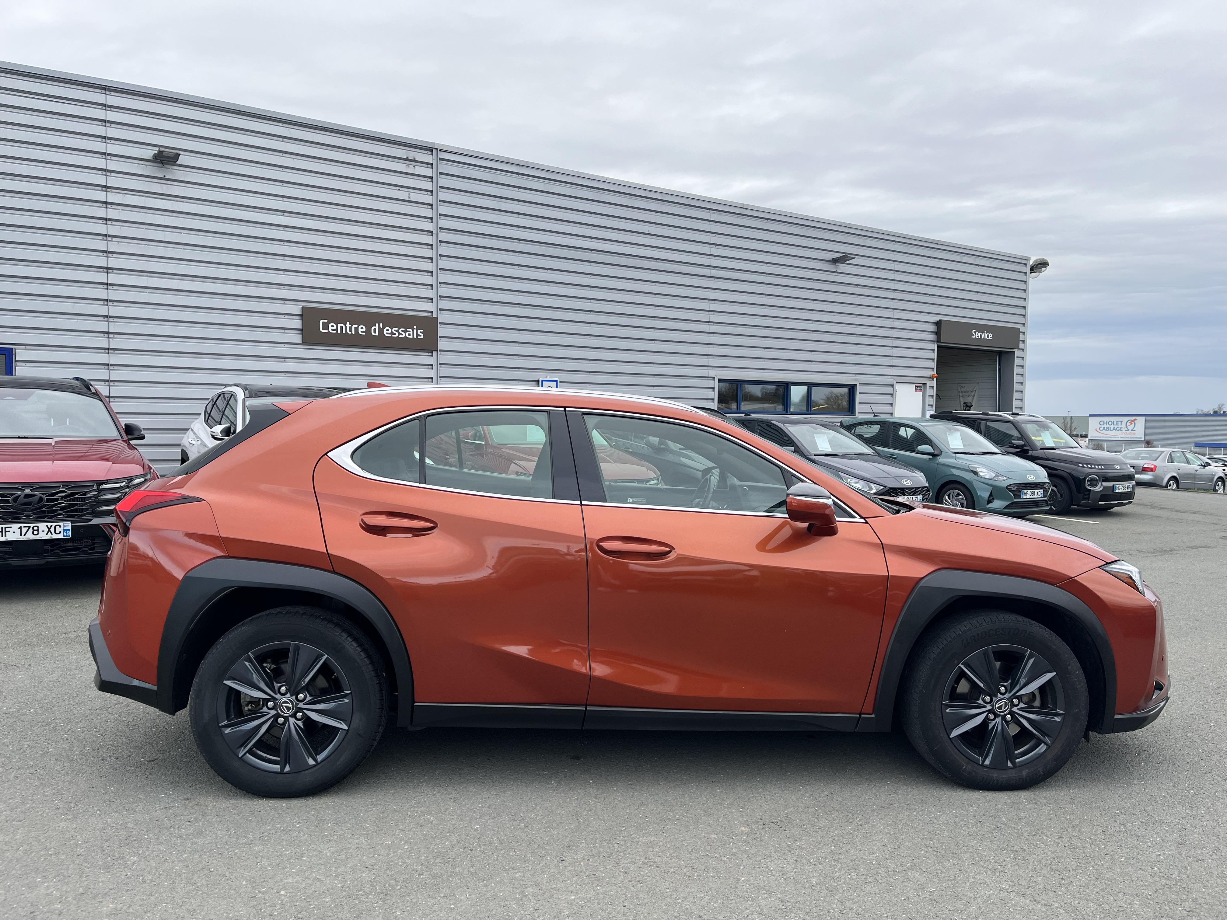 LEXUS UX 250h 2WD  - Véhicule Occasion Océane Auto