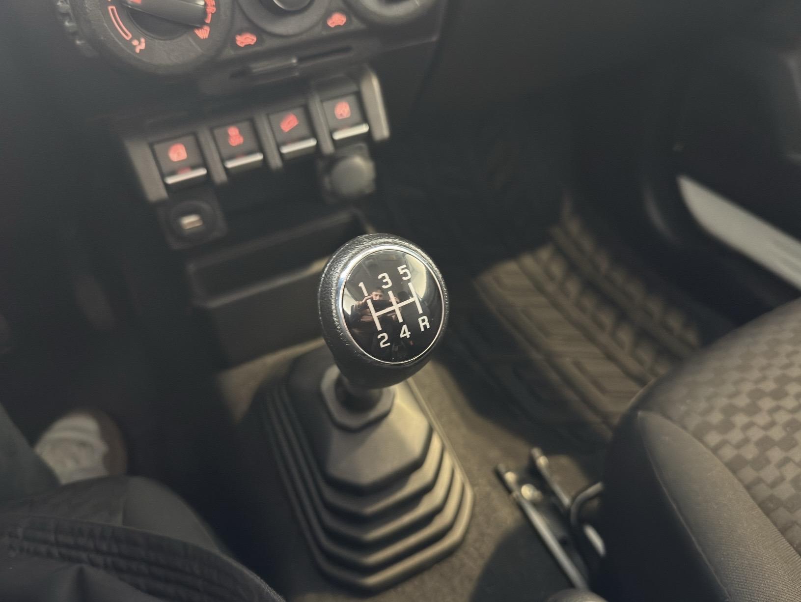 SUZUKI Jimny 1.5 VVT Privilège - Véhicule Occasion Océane Auto