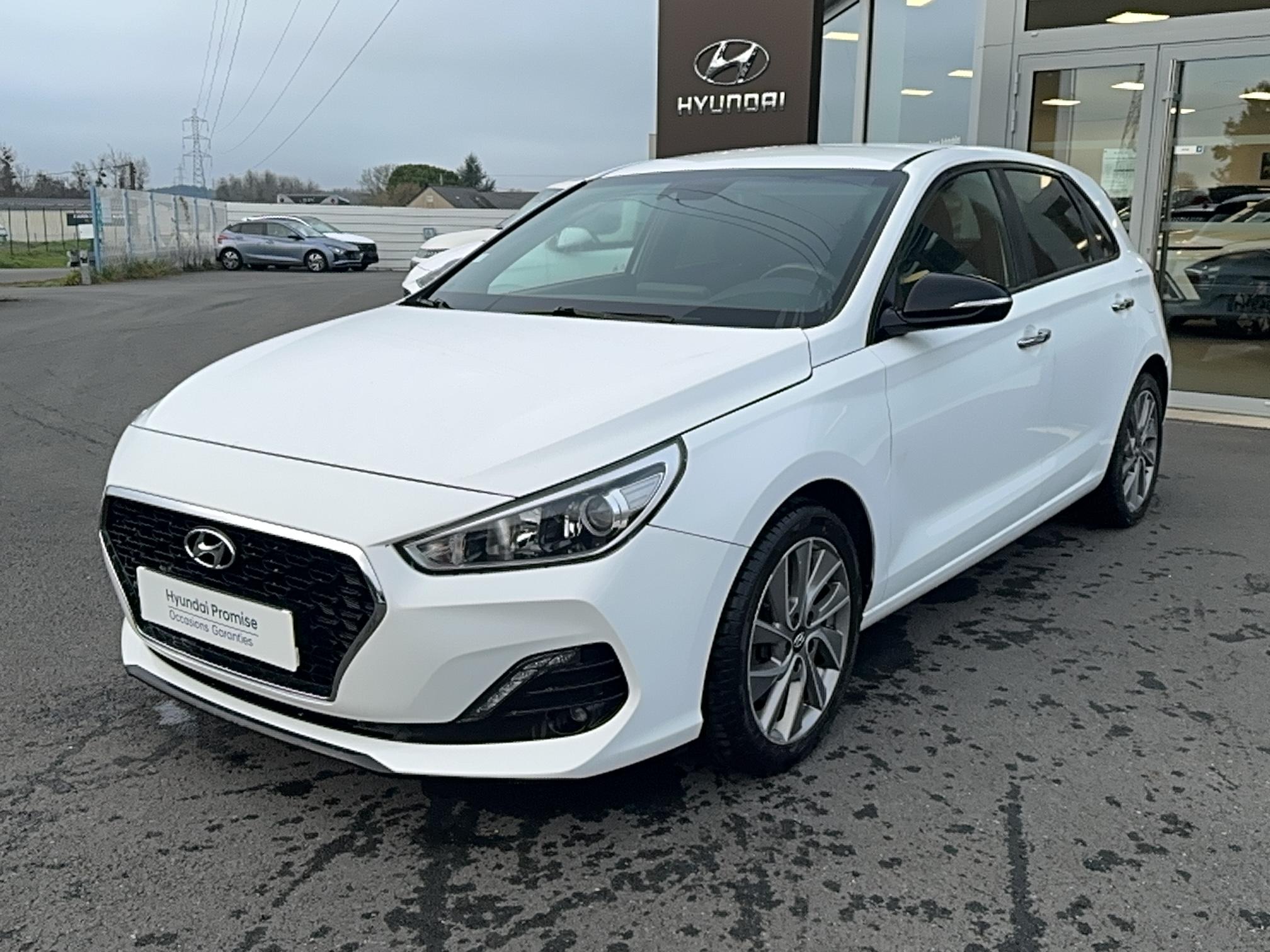 HYUNDAI i30 1.6 CRDi 115 DCT-7 Edition #Navi - Véhicule Occasion - Océane Auto HYUNDAI i30 1.6 CRDi 115 DCT-7 Edition #Navi - Véhicule Occasion Océane Auto