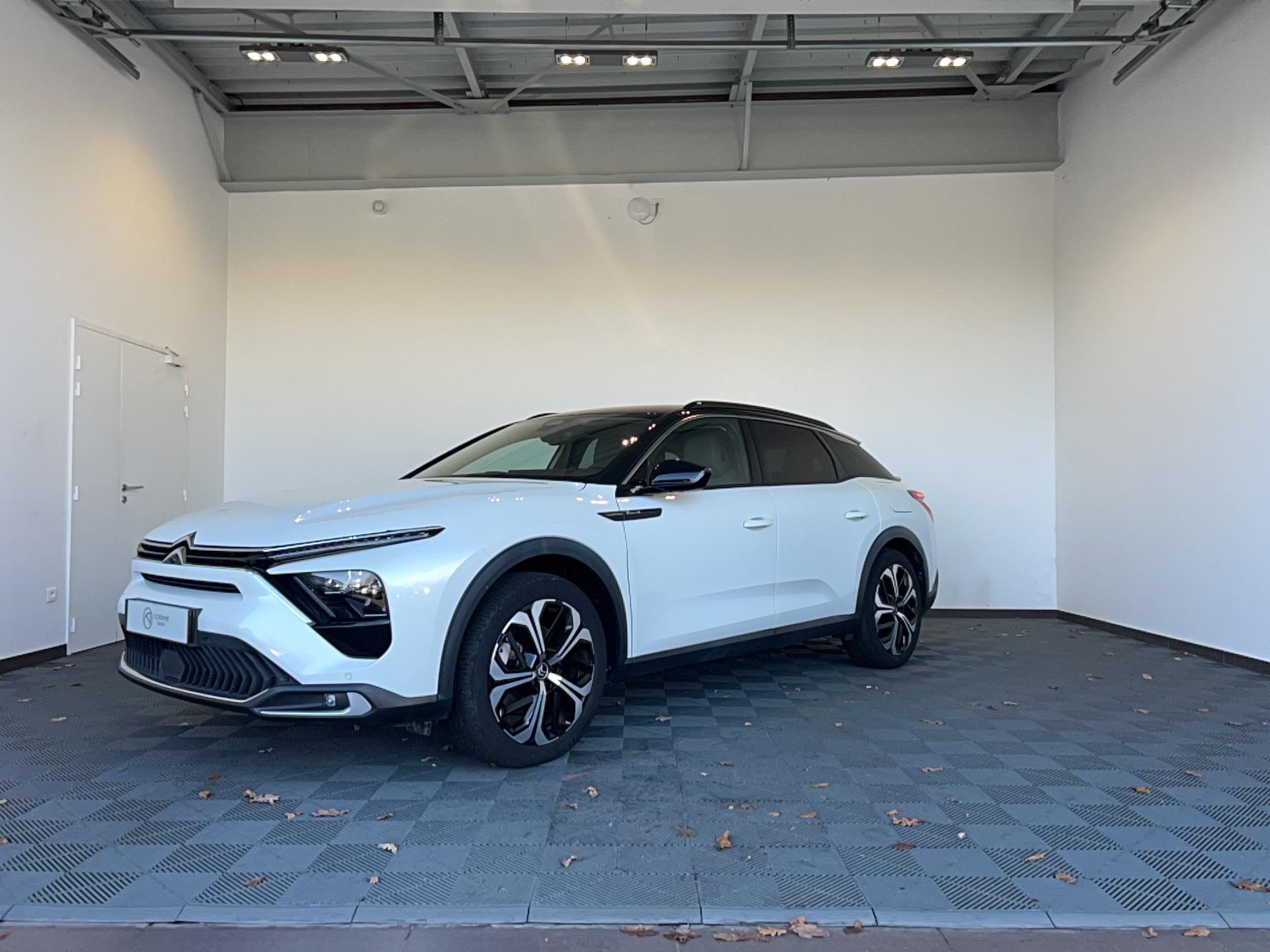 CITROEN C5 X Hybride Rechargeable 225 S&S e-EAT8 Shine Pack - Véhicule Occasion - Océane Auto CITROEN C5 X Hybride Rechargeable 225 S&S e-EAT8 Shine Pack - Véhicule Occasion Océane Auto