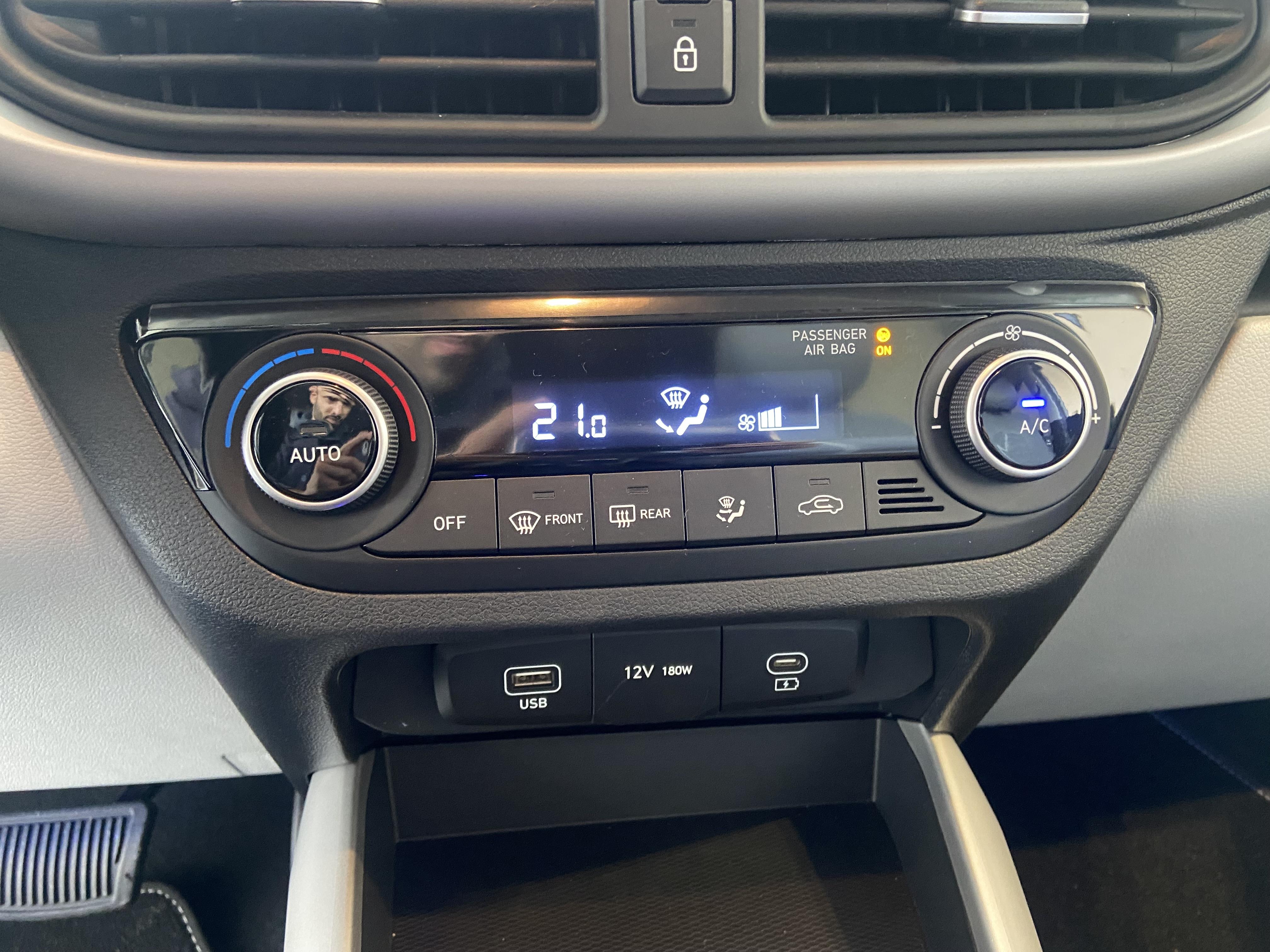 HYUNDAI i10 1.0 63 BVR Creative - Véhicule Occasion Océane Auto