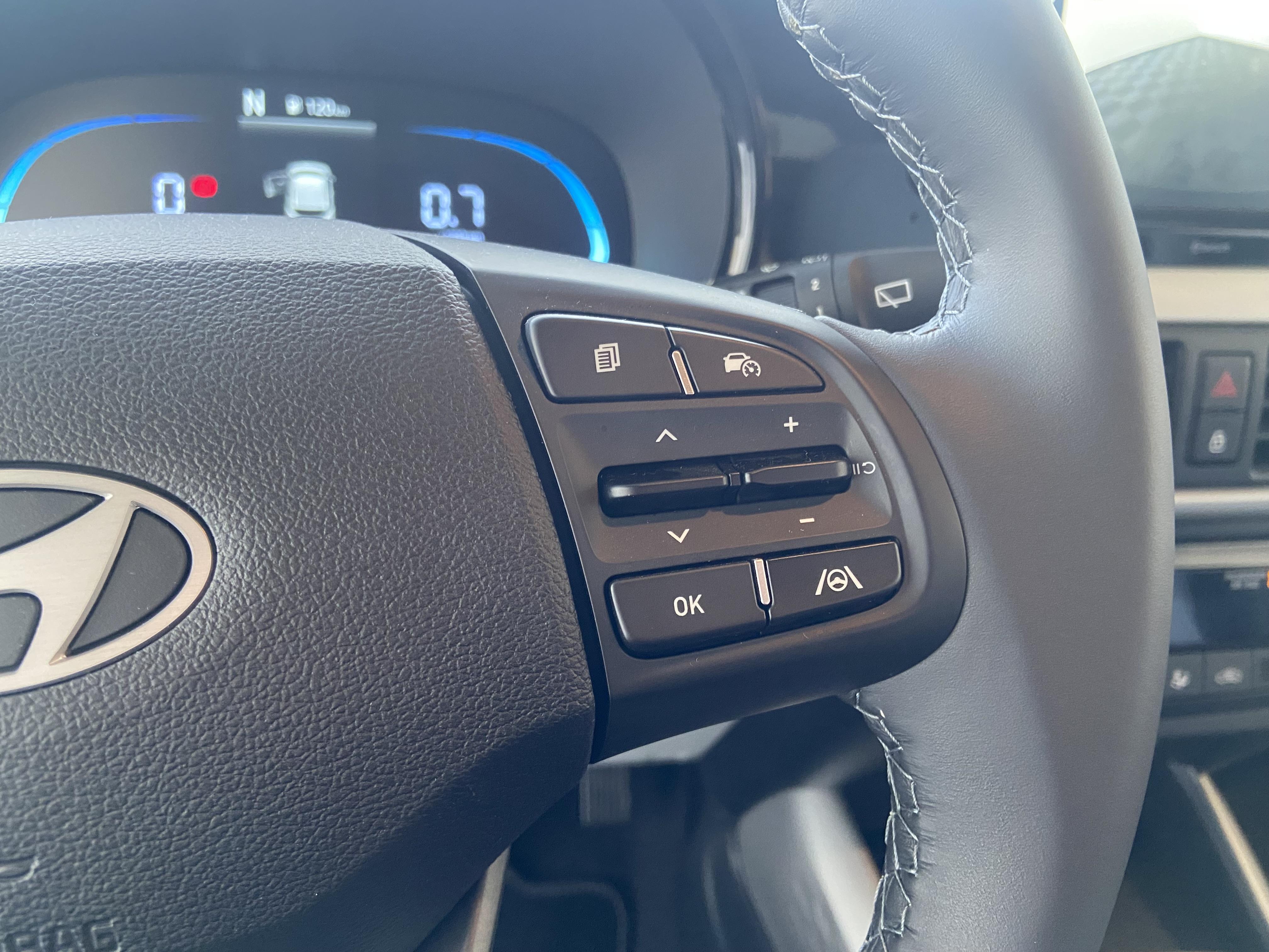 HYUNDAI i10 1.0 63 BVR Creative - Véhicule Occasion Océane Auto