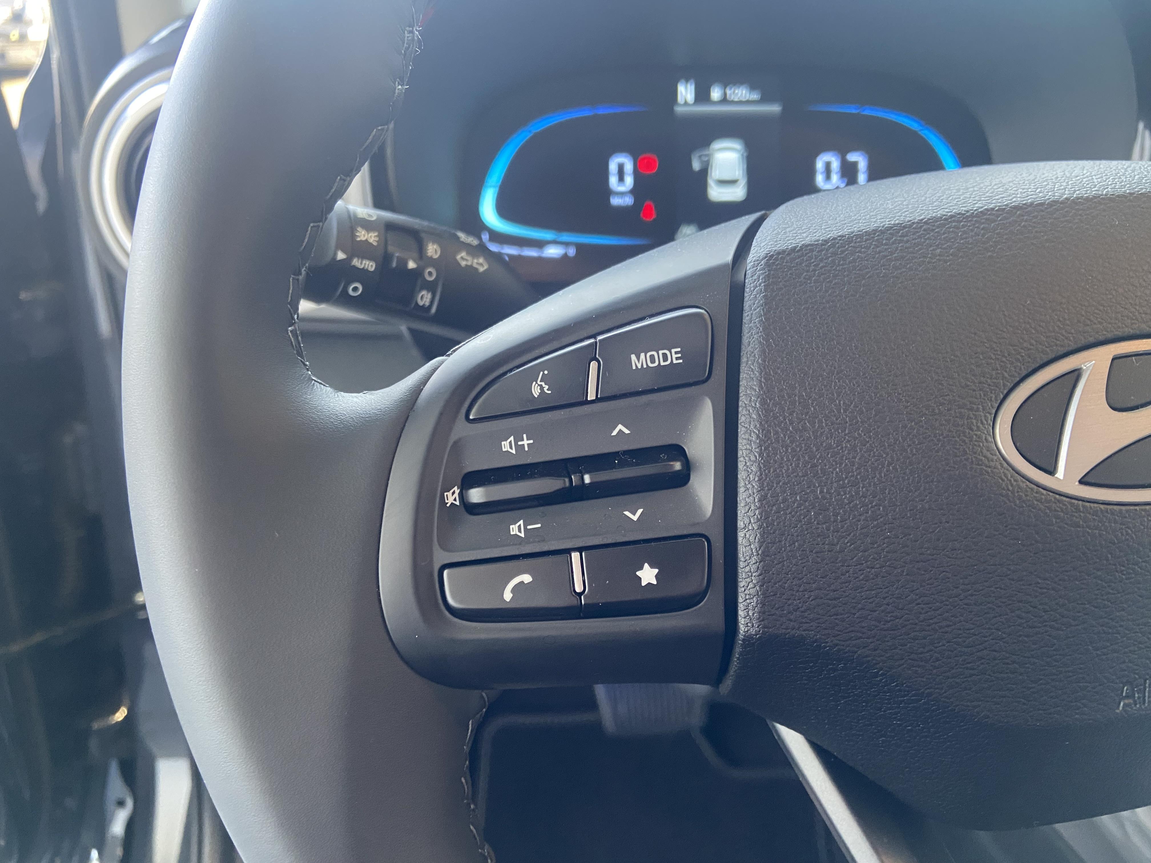 HYUNDAI i10 1.0 63 BVR Creative - Véhicule Occasion Océane Auto