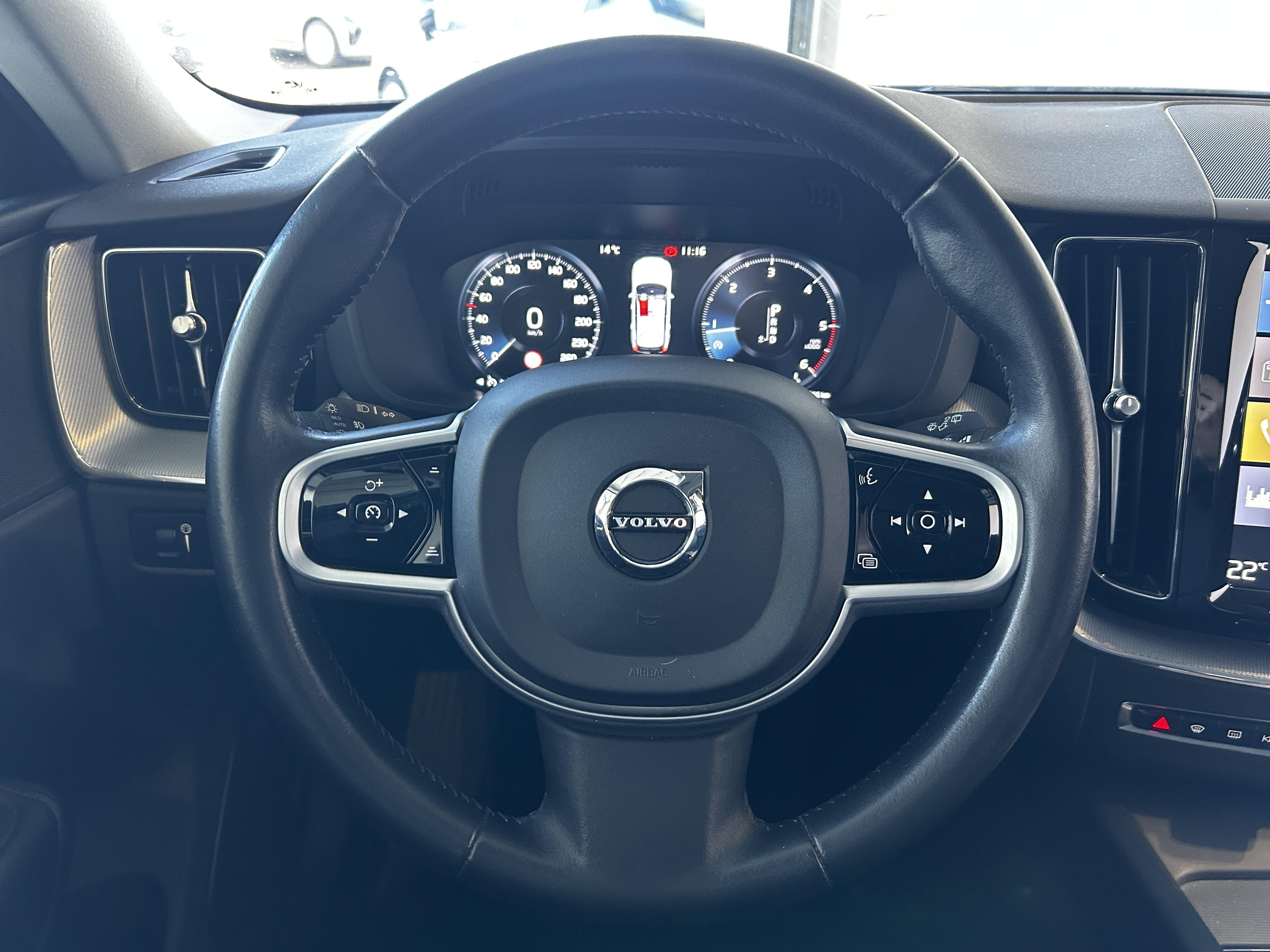 VOLVO XC60 D4 AWD AdBlue 190 ch Geartronic 8 Inscription - Véhicule Occasion Océane Auto