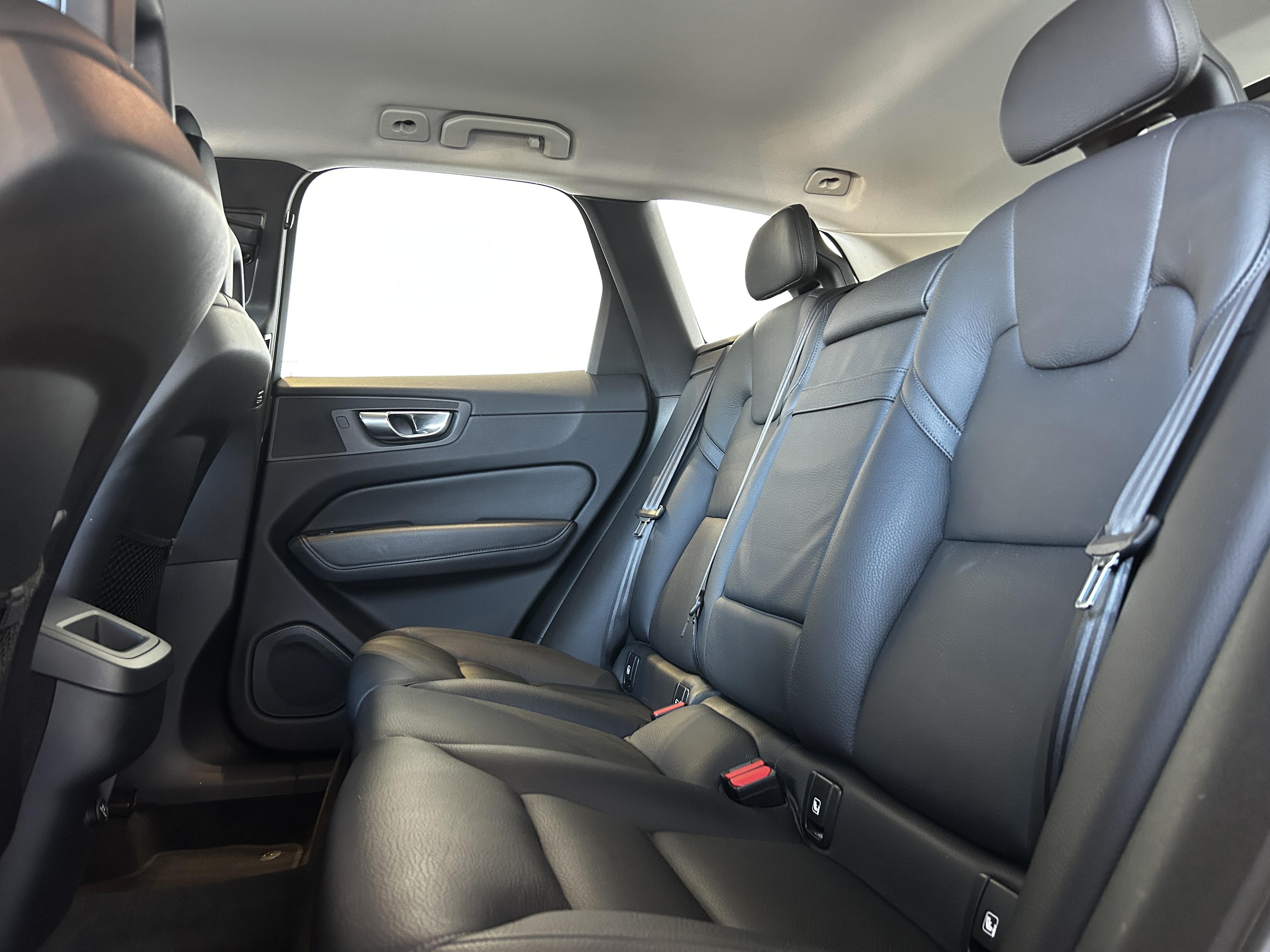 VOLVO XC60 D4 AWD AdBlue 190 ch Geartronic 8 Inscription - Véhicule Occasion Océane Auto