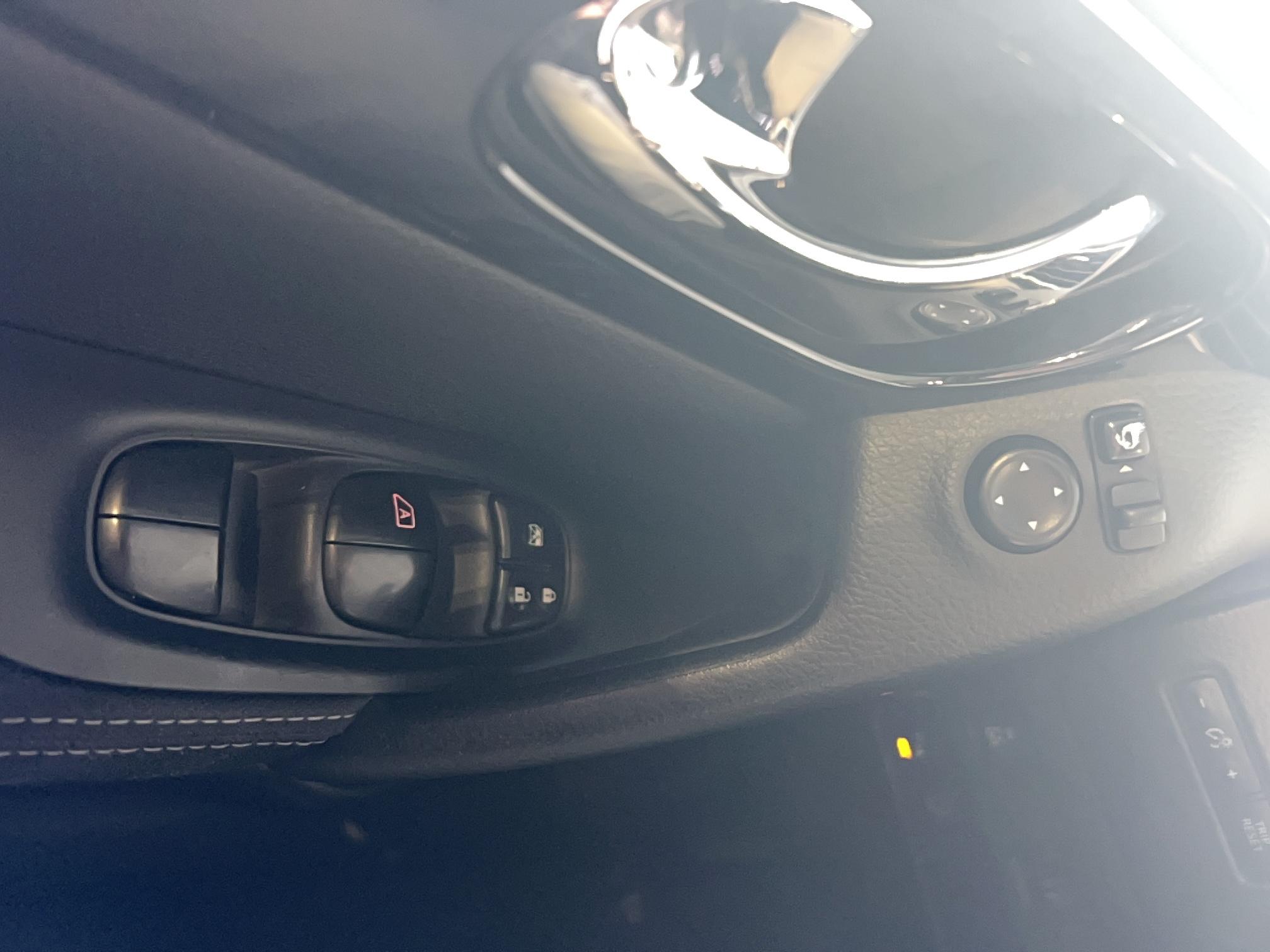 NISSAN Qashqai 1.2 DIG-T 115 Stop/Start Connect Edition - Véhicule Occasion Océane Auto