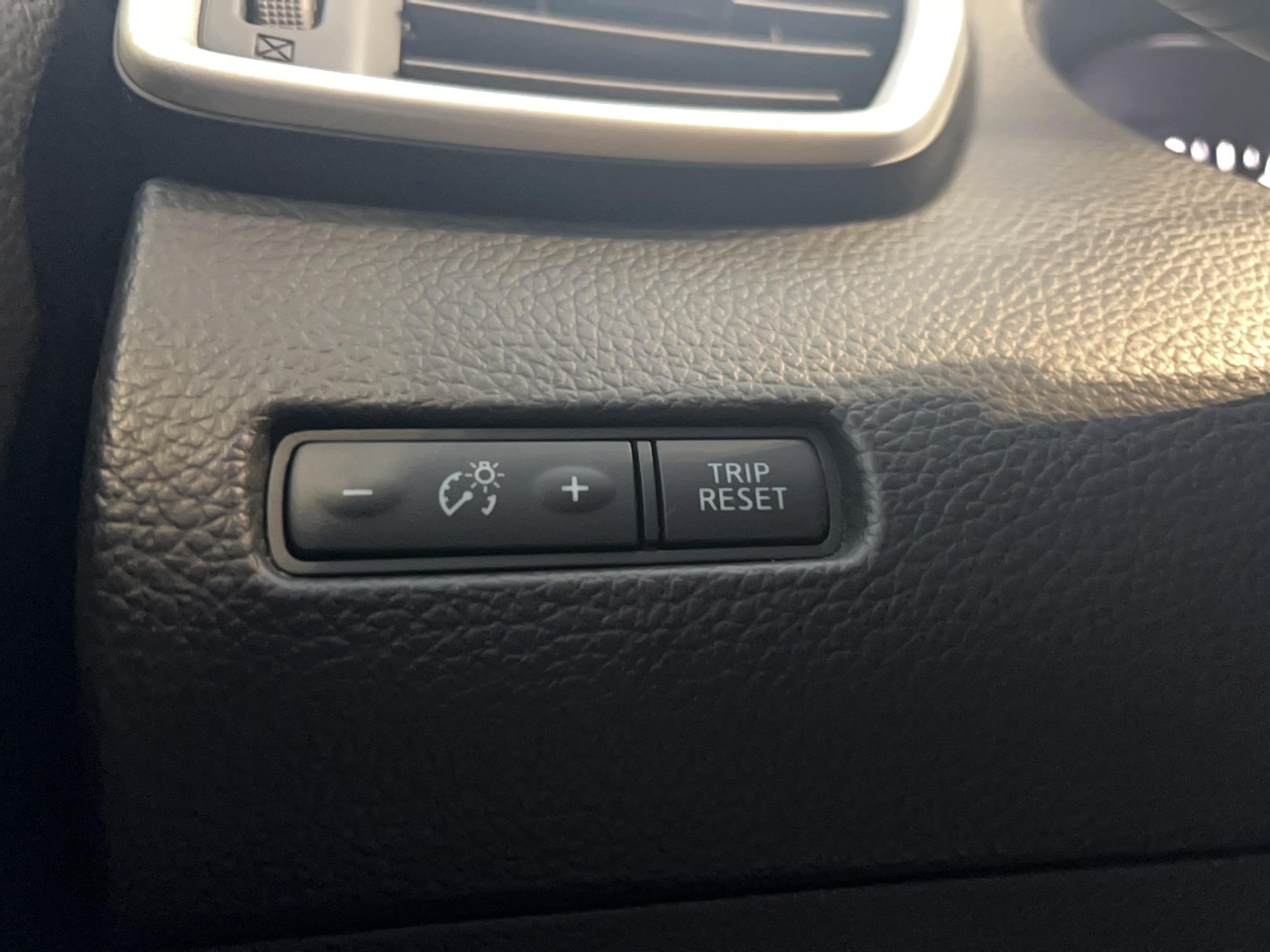 NISSAN Qashqai 1.2 DIG-T 115 Stop/Start Connect Edition - Véhicule Occasion Océane Auto