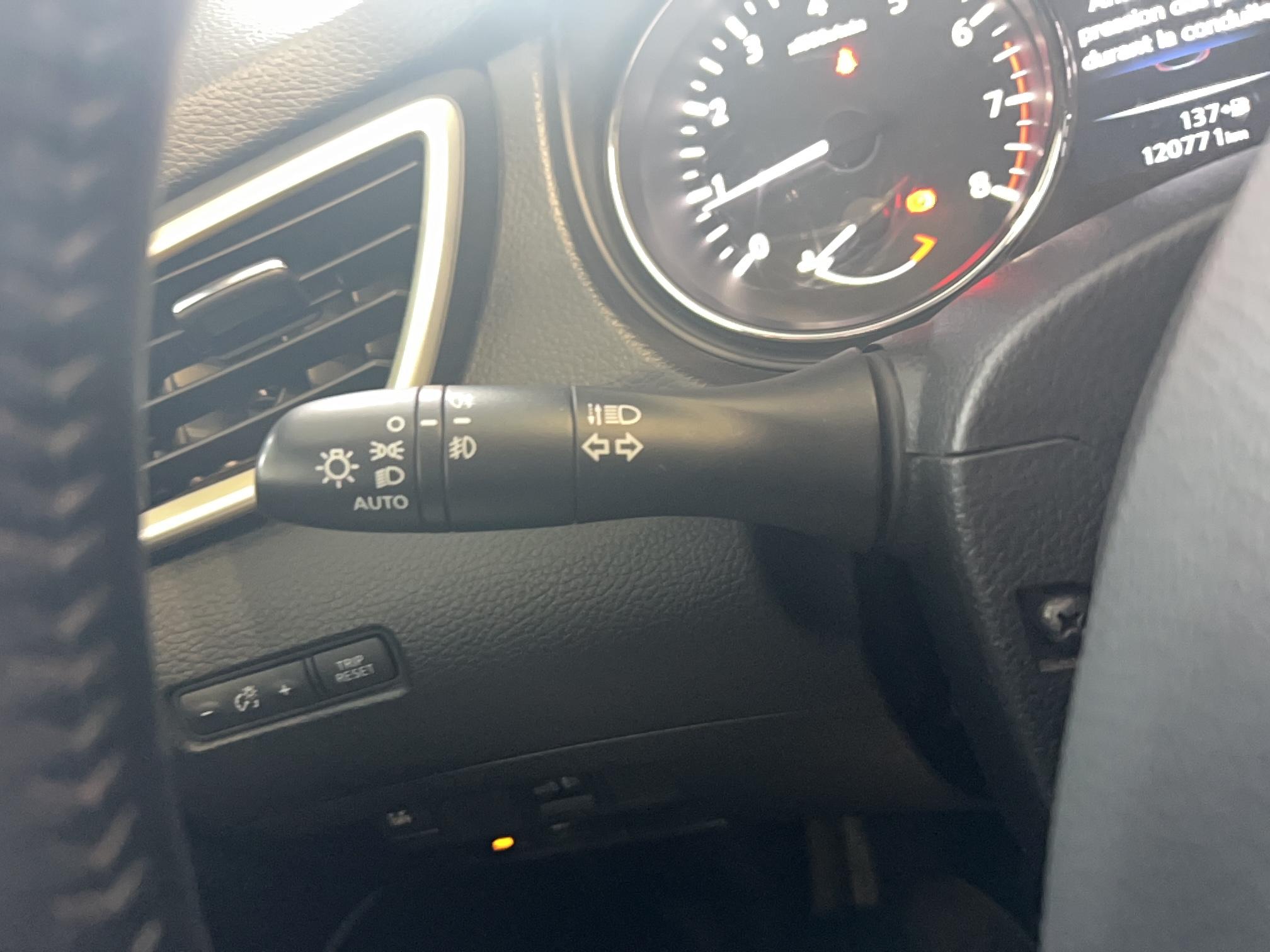 NISSAN Qashqai 1.2 DIG-T 115 Stop/Start Connect Edition - Véhicule Occasion Océane Auto