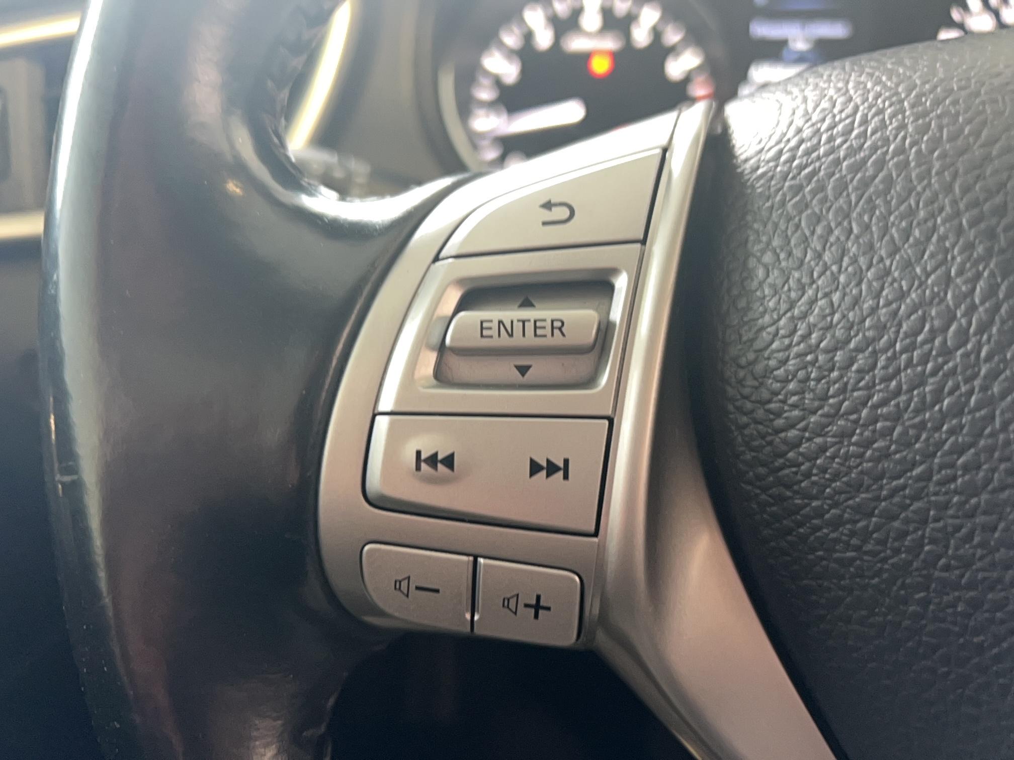 NISSAN Qashqai 1.2 DIG-T 115 Stop/Start Connect Edition - Véhicule Occasion Océane Auto