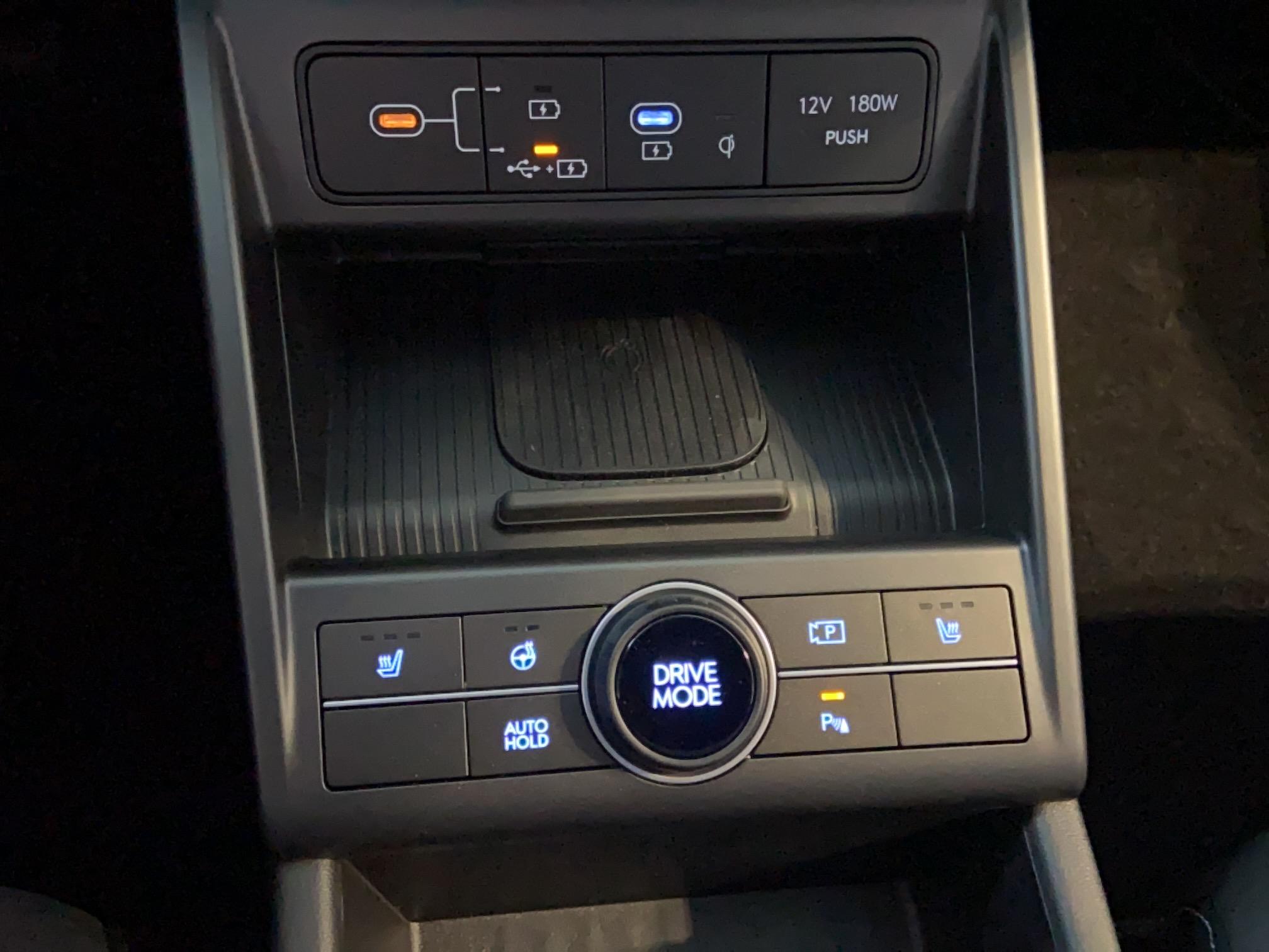 HYUNDAI Kona Electrique 65 kWh - 217 ch Creative - Véhicule Occasion Océane Auto