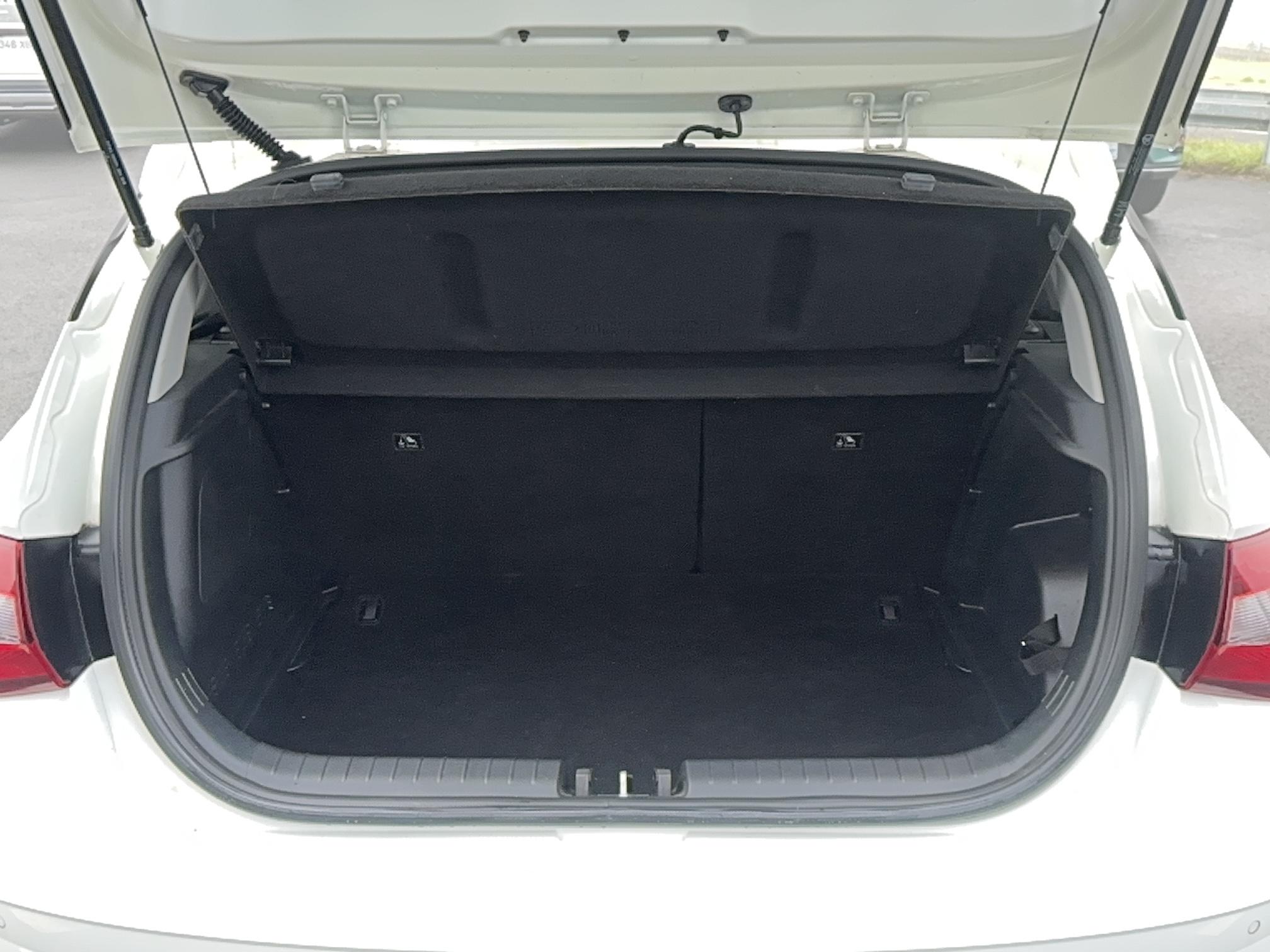 HYUNDAI i20 1.0 T-GDi 100 Hybrid 48V Intuitive - Véhicule Occasion - Océane Auto HYUNDAI i20 1.0 T-GDi 100 Hybrid 48V Intuitive - Véhicule Occasion Océane Auto