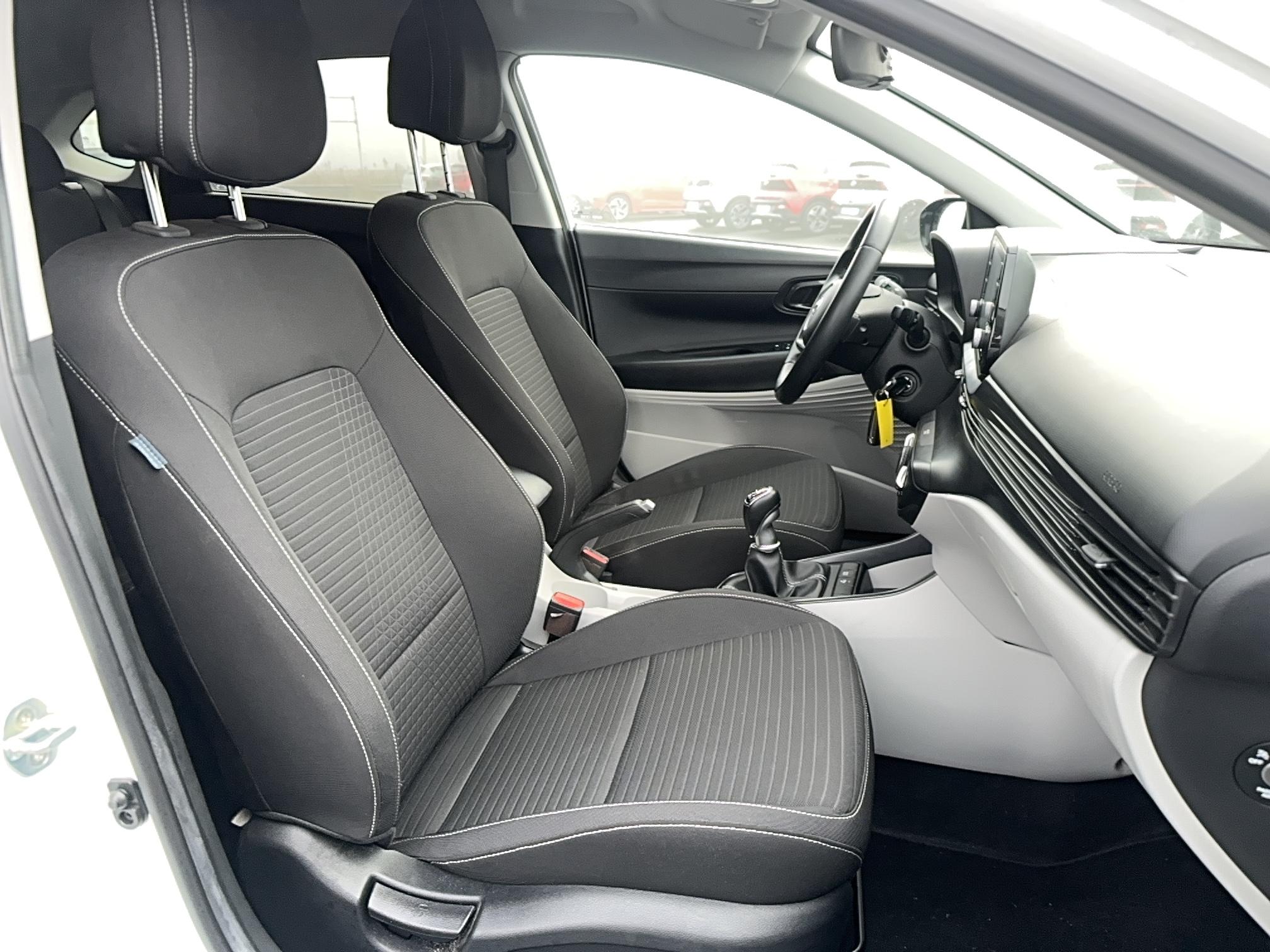 HYUNDAI i20 1.0 T-GDi 100 Hybrid 48V Intuitive - Véhicule Occasion - Océane Auto HYUNDAI i20 1.0 T-GDi 100 Hybrid 48V Intuitive - Véhicule Occasion Océane Auto