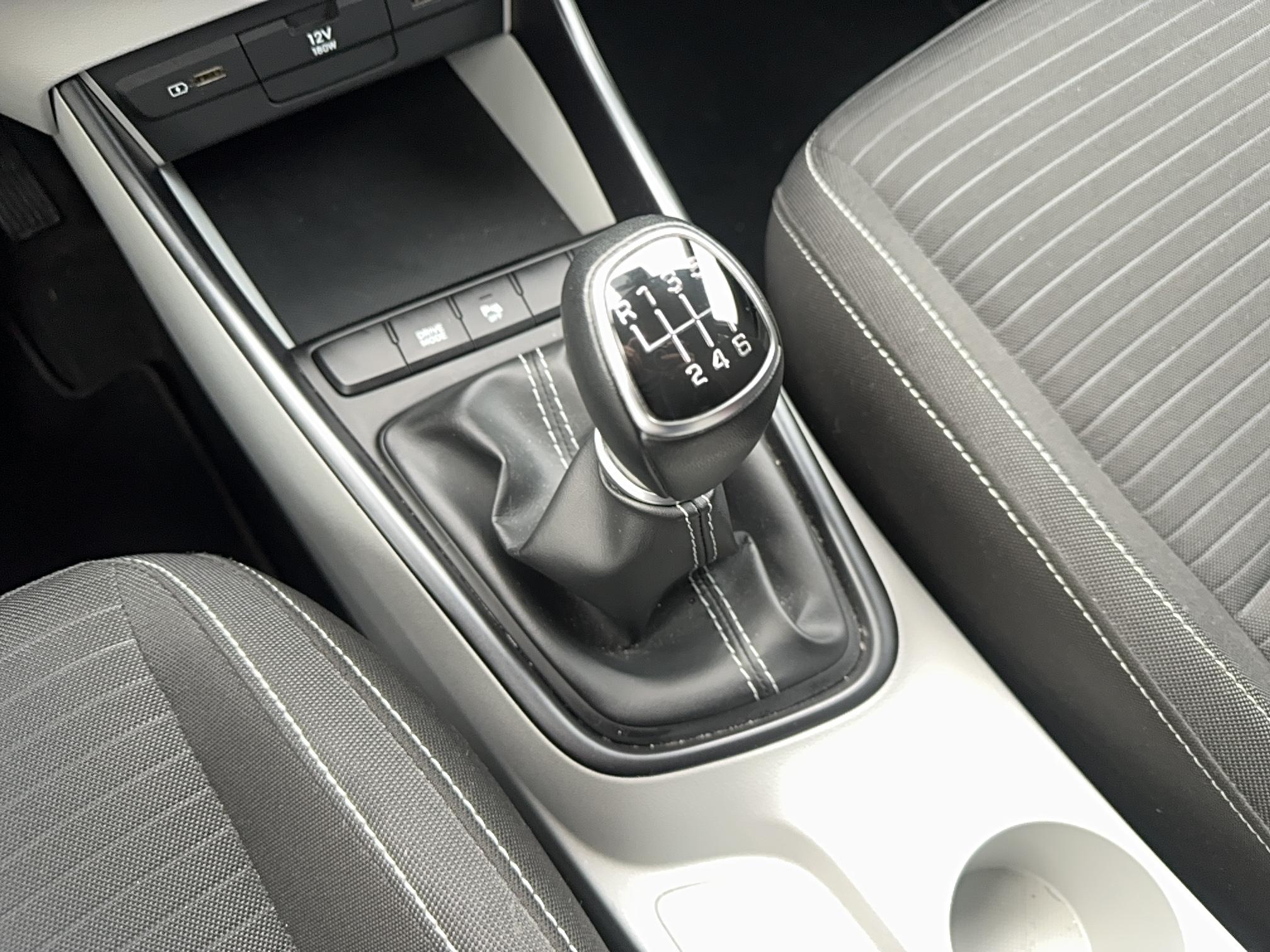 HYUNDAI i20 1.0 T-GDi 100 Hybrid 48V Intuitive - Véhicule Occasion - Océane Auto HYUNDAI i20 1.0 T-GDi 100 Hybrid 48V Intuitive - Véhicule Occasion Océane Auto