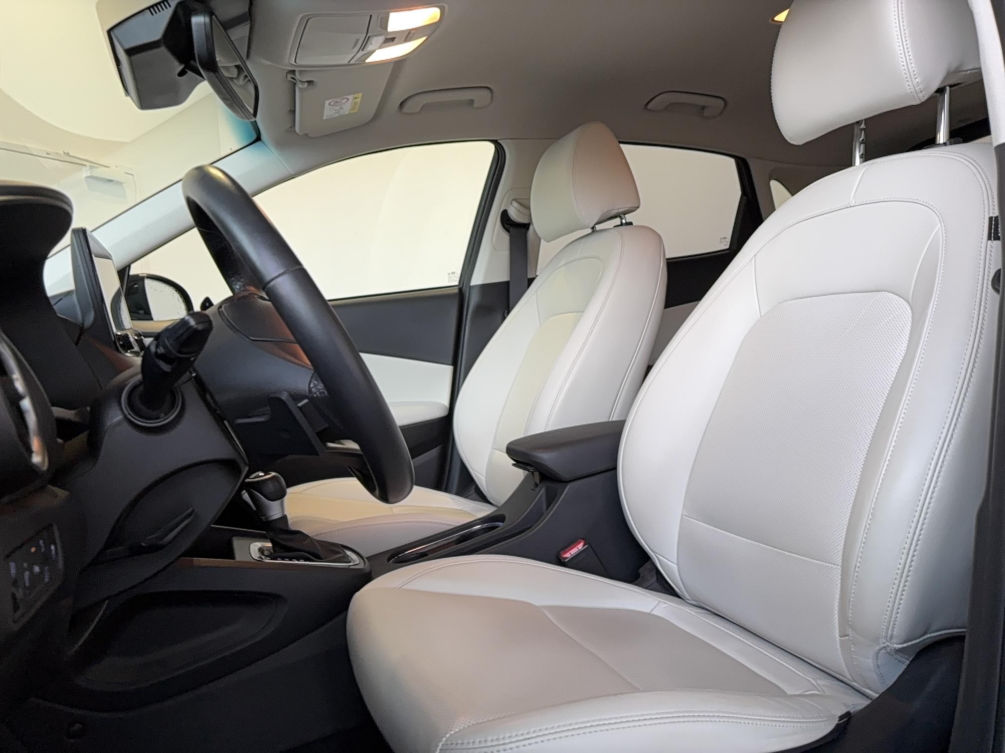 HYUNDAI Kona Hybrid 141 Executive - Véhicule Occasion - Océane Auto HYUNDAI Kona Hybrid 141 Executive - Véhicule Occasion Océane Auto