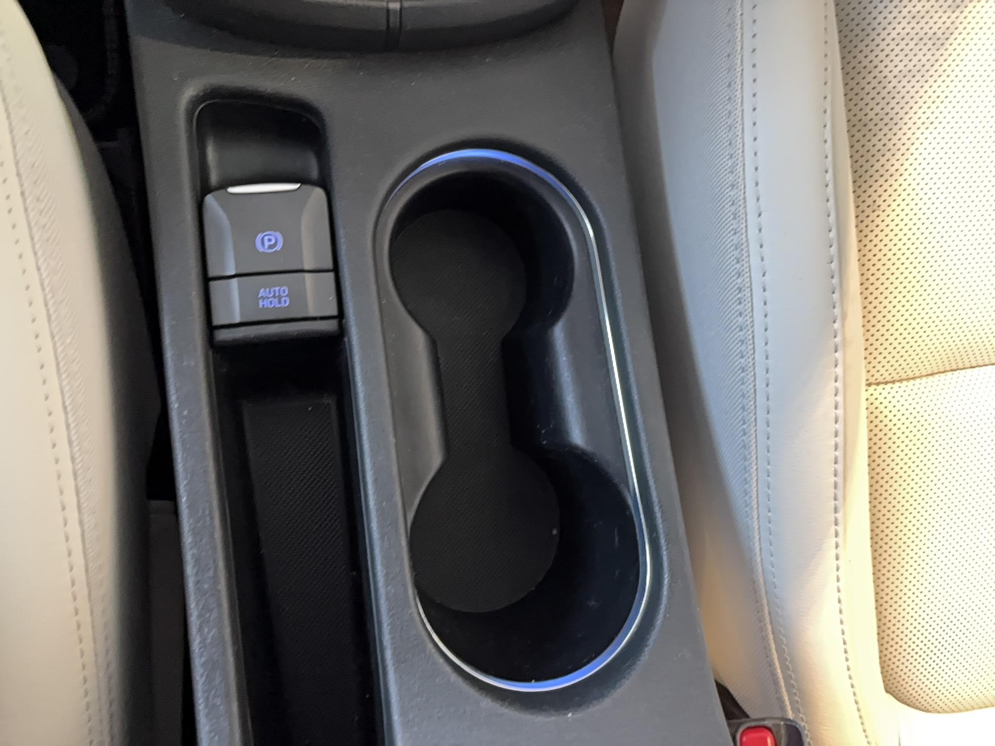 HYUNDAI Kona Hybrid 141 Executive - Véhicule Occasion - Océane Auto HYUNDAI Kona Hybrid 141 Executive - Véhicule Occasion Océane Auto