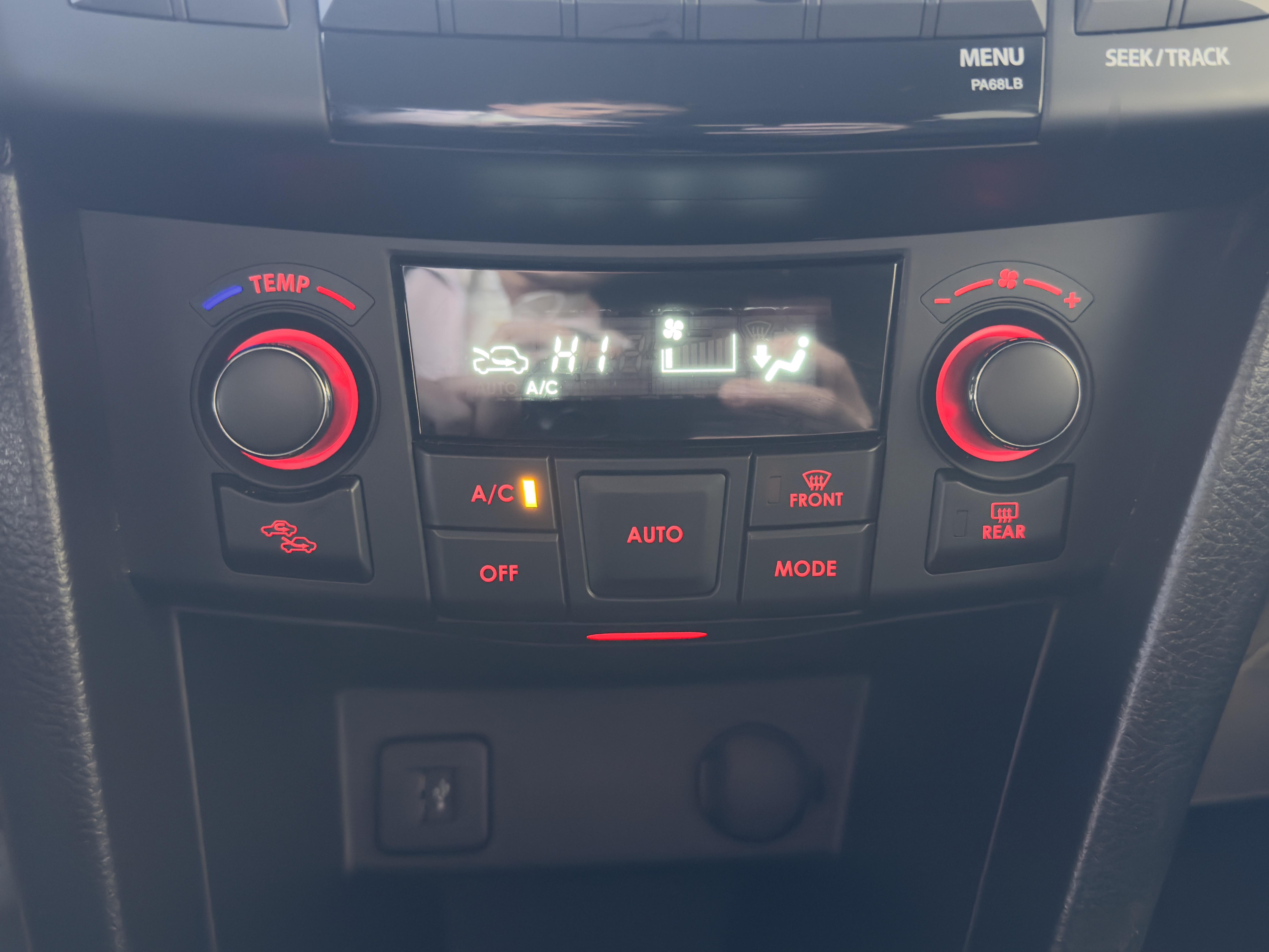 SUZUKI Swift 1.2 VVT Pack A - Véhicule Occasion - Océane Auto SUZUKI Swift 1.2 VVT Pack A - Véhicule Occasion Océane Auto