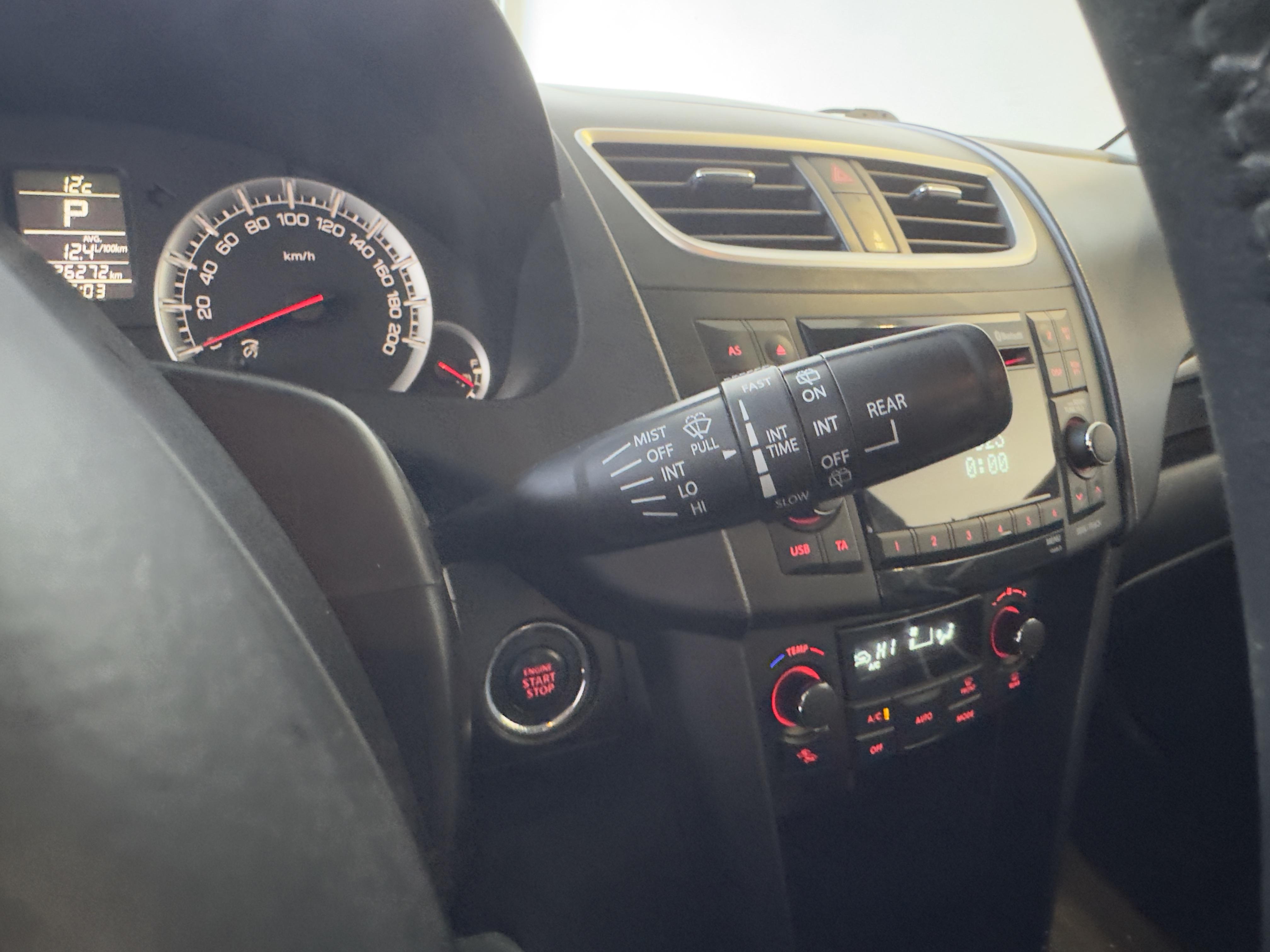 SUZUKI Swift 1.2 VVT Pack A - Véhicule Occasion - Océane Auto SUZUKI Swift 1.2 VVT Pack A - Véhicule Occasion Océane Auto