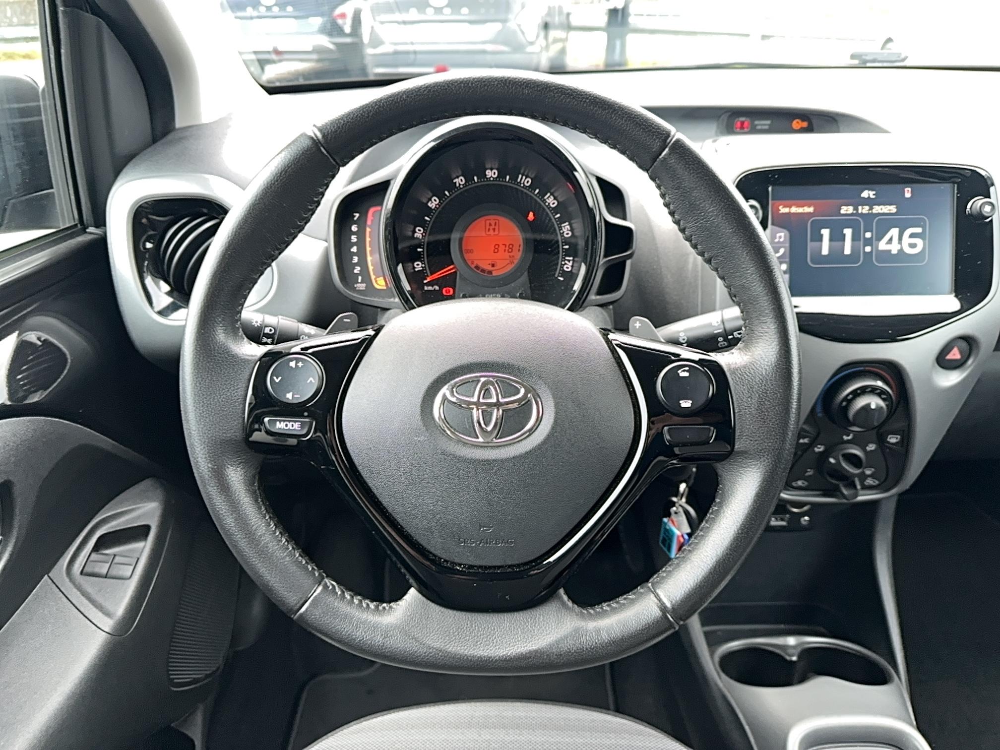 TOYOTA Aygo 1.0 VVT-i x-shift x-play - Véhicule Occasion Océane Auto