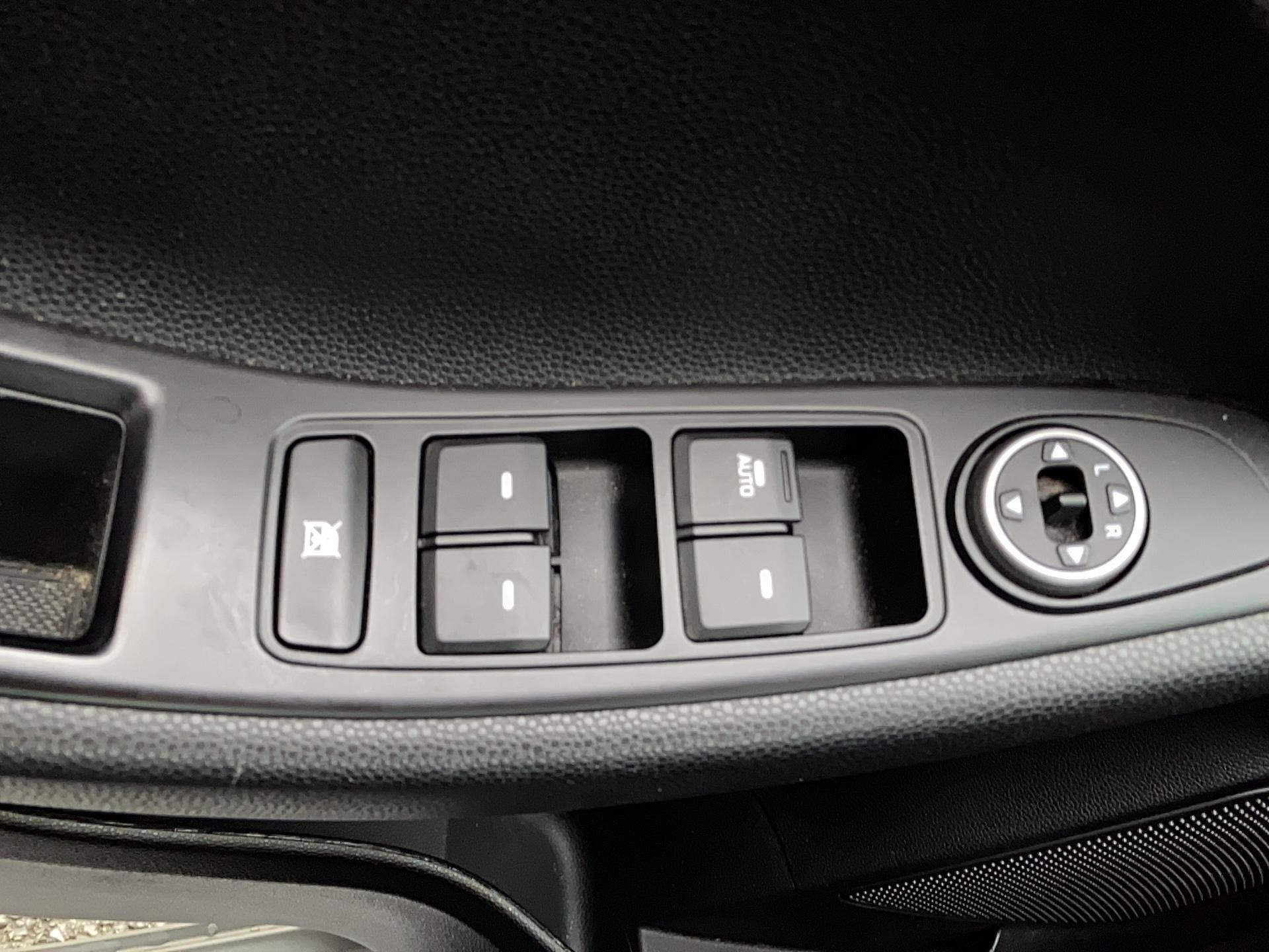 HYUNDAI i20 1.0 T-GDi 100 Edition #Style - Véhicule Occasion - Océane Auto HYUNDAI i20 1.0 T-GDi 100 Edition #Style - Véhicule Occasion Océane Auto