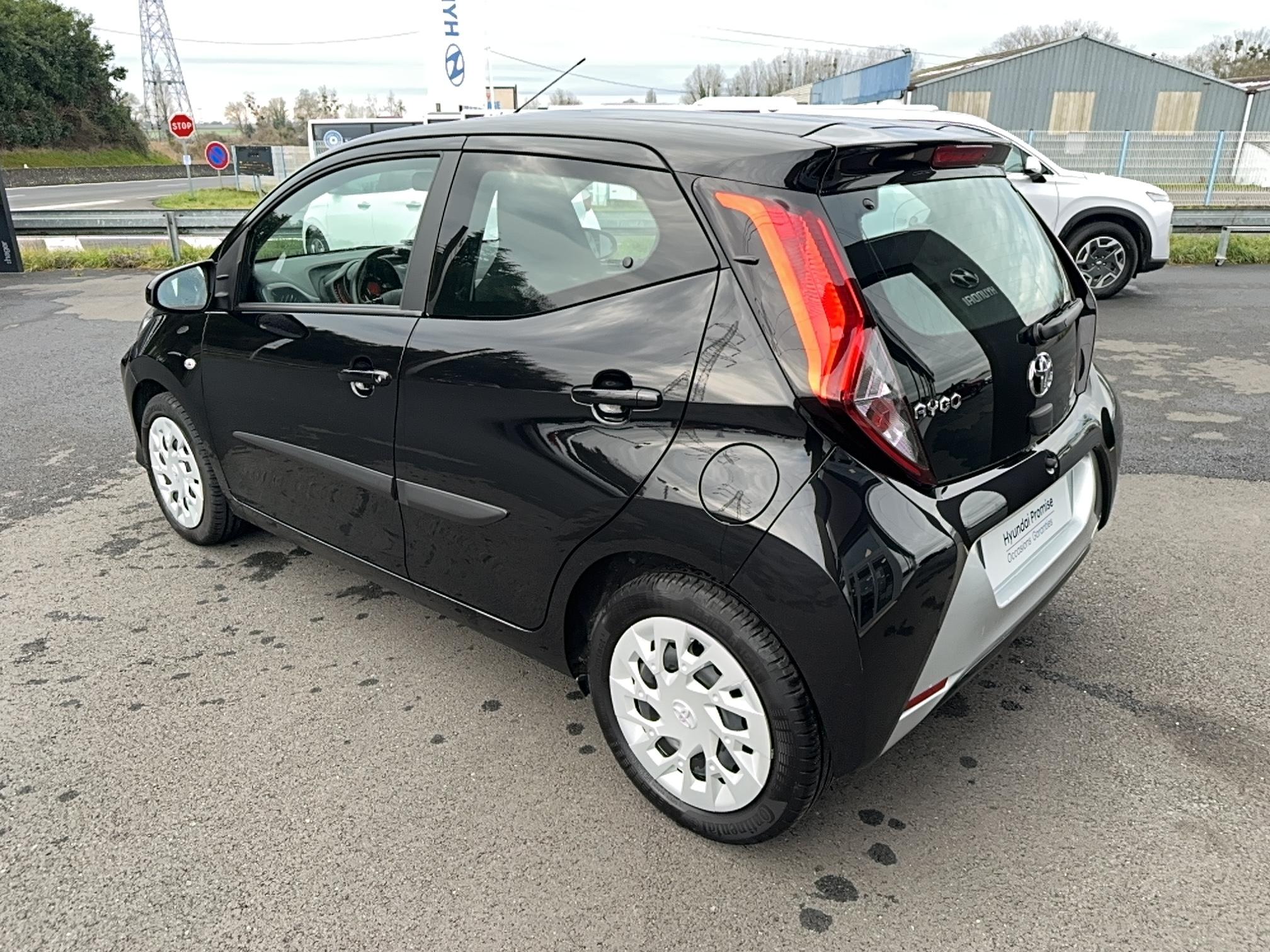 TOYOTA Aygo 1.0 VVT-i x-shift x-play - Véhicule Occasion Océane Auto