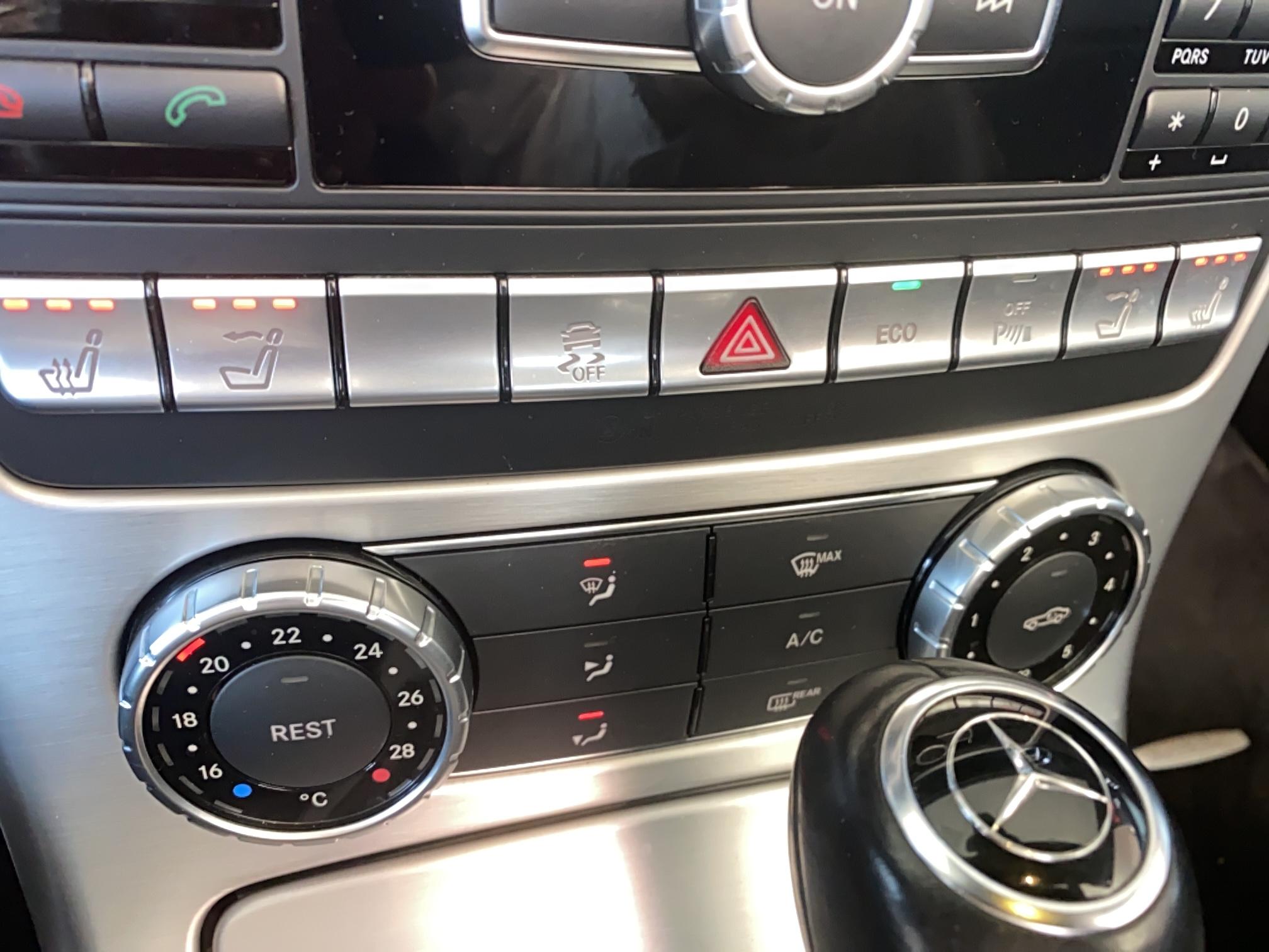 MERCEDES SLK 200 K BlueEFFICIENCY A - Véhicule Occasion - Océane Auto MERCEDES SLK 200 K BlueEFFICIENCY A - Véhicule Occasion Océane Auto