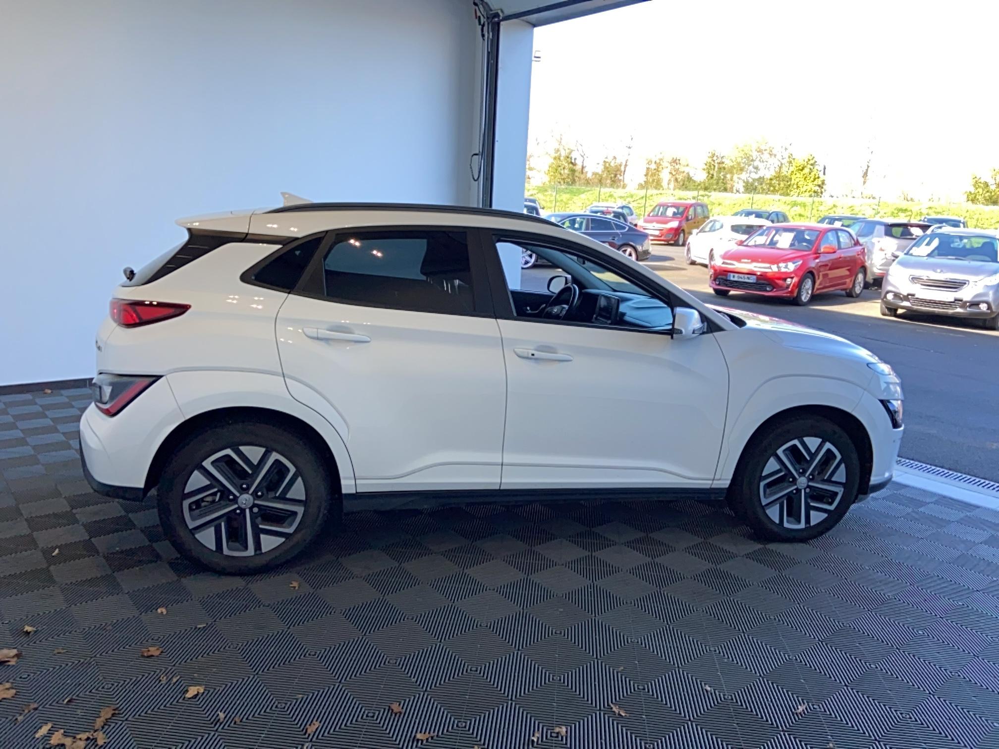HYUNDAI Kona Electrique 39 kWh - 136 ch Intuitive - Véhicule Occasion - Océane Auto HYUNDAI Kona Electrique 39 kWh - 136 ch Intuitive - Véhicule Occasion Océane Auto
