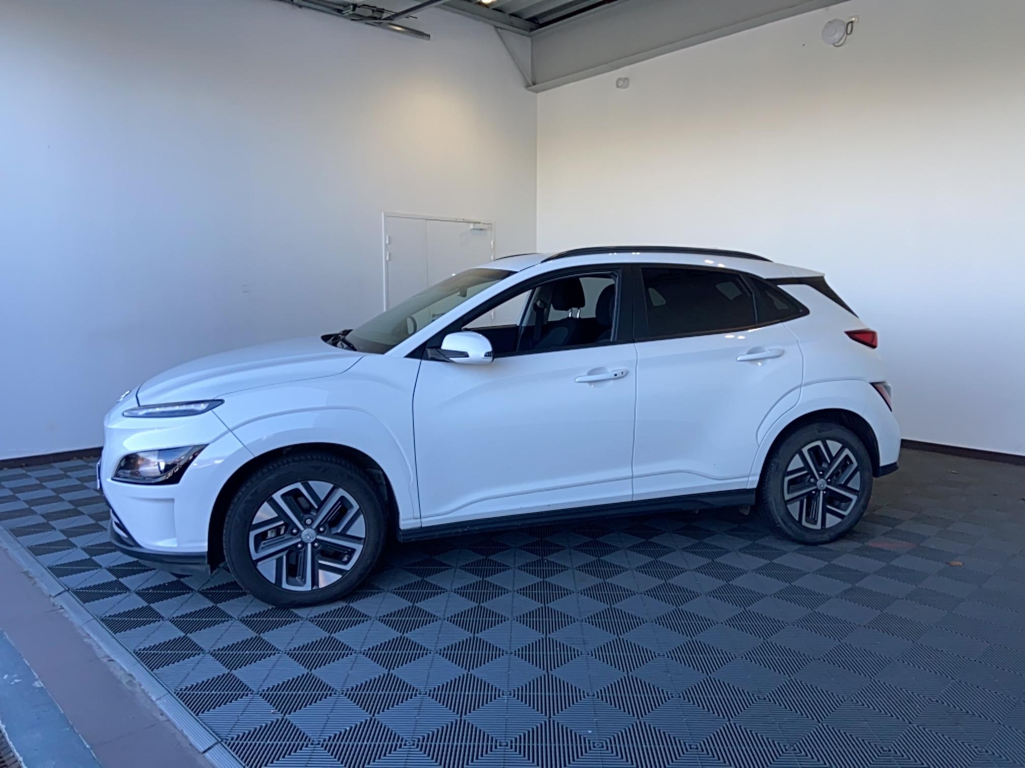 HYUNDAI Kona Electrique 39 kWh - 136 ch Intuitive - Véhicule Occasion - Océane Auto HYUNDAI Kona Electrique 39 kWh - 136 ch Intuitive - Véhicule Occasion Océane Auto
