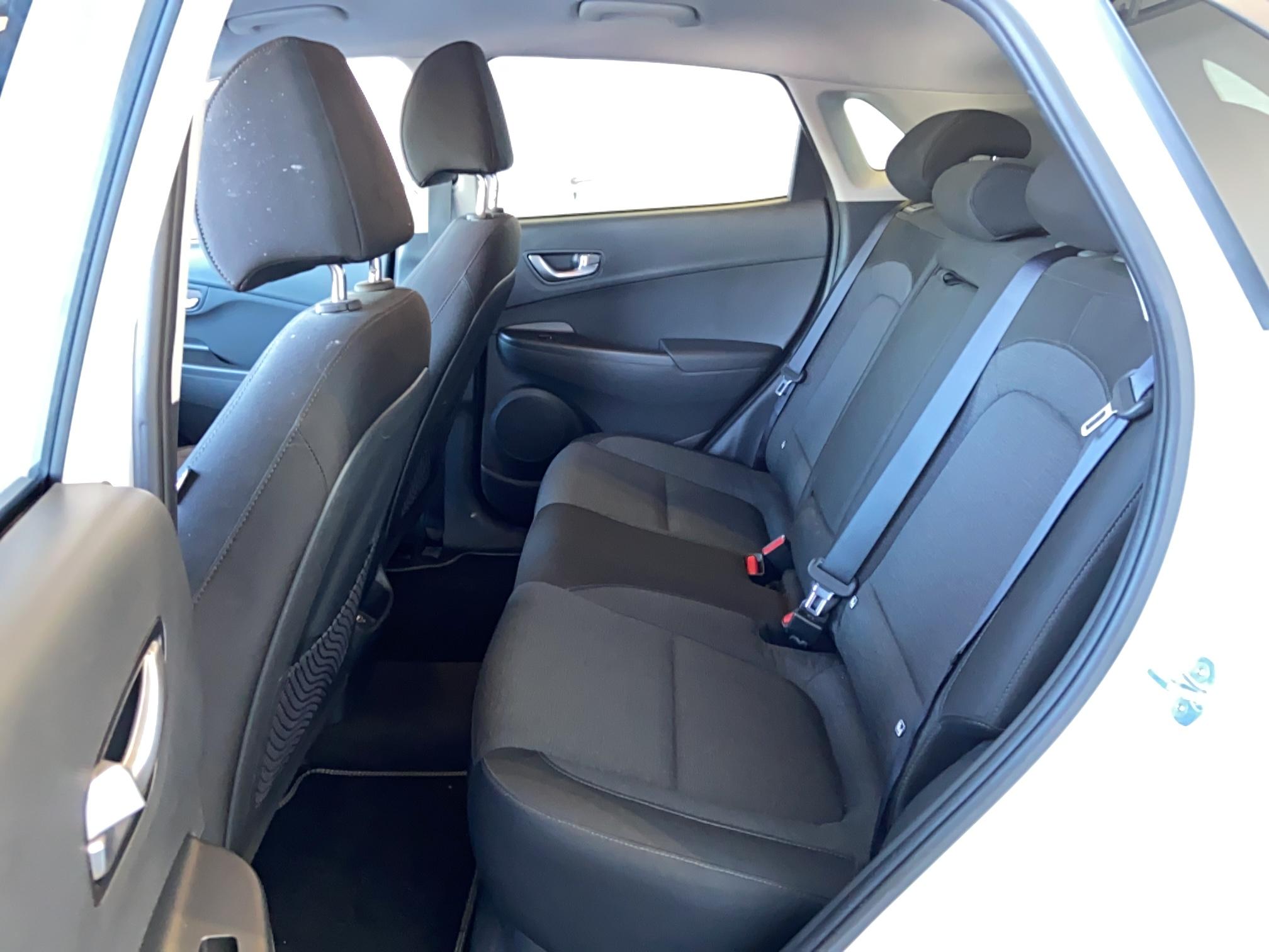 HYUNDAI Kona Electrique 39 kWh - 136 ch Intuitive - Véhicule Occasion - Océane Auto HYUNDAI Kona Electrique 39 kWh - 136 ch Intuitive - Véhicule Occasion Océane Auto