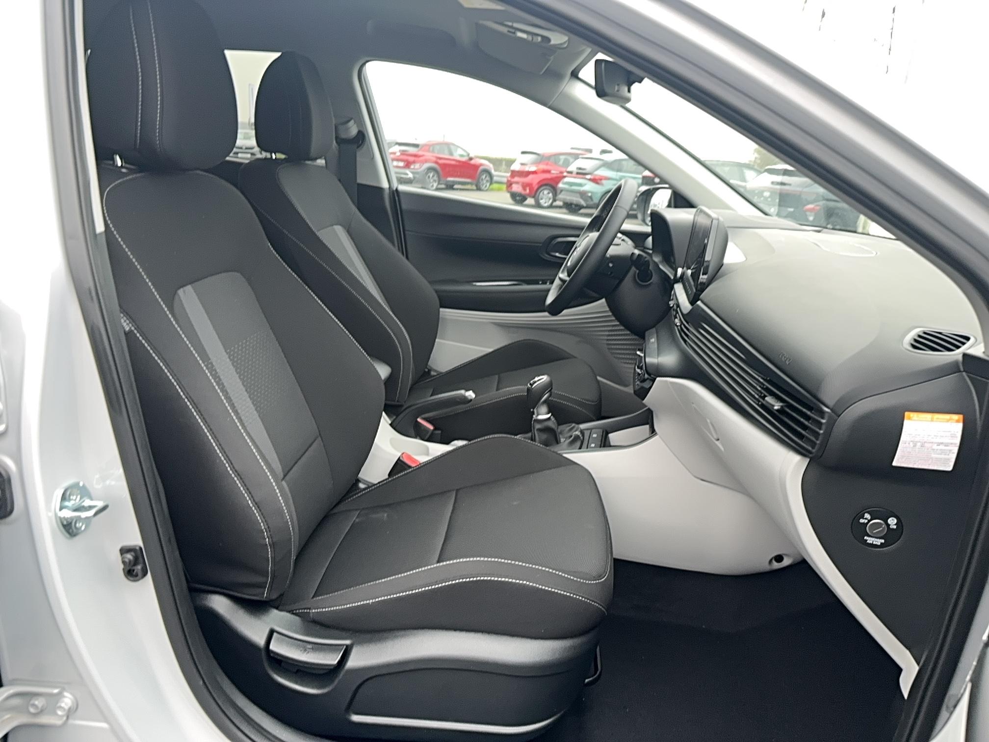 HYUNDAI i20 1.0 T-GDi 100 Creative - Véhicule Occasion - Océane Auto HYUNDAI i20 1.0 T-GDi 100 Creative - Véhicule Occasion Océane Auto