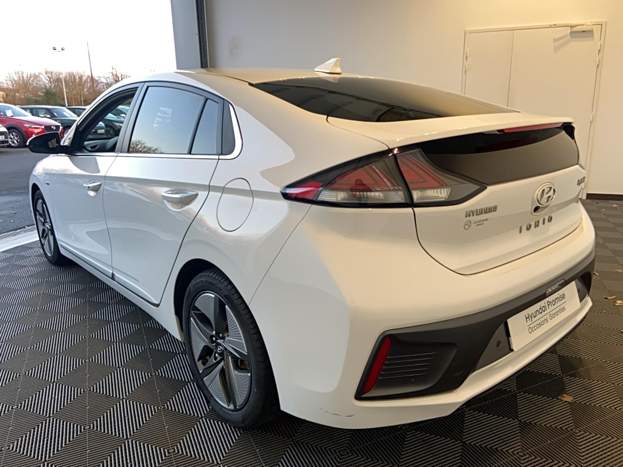 HYUNDAI Ioniq Hybrid 141 ch Executive - Véhicule Occasion - Océane Auto HYUNDAI Ioniq Hybrid 141 ch Executive - Véhicule Occasion Océane Auto
