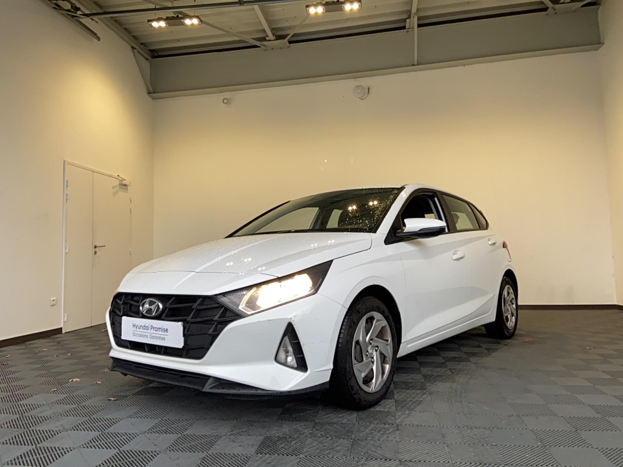 HYUNDAI i20 1.2 84 Initia - Véhicule Occasion Océane Auto