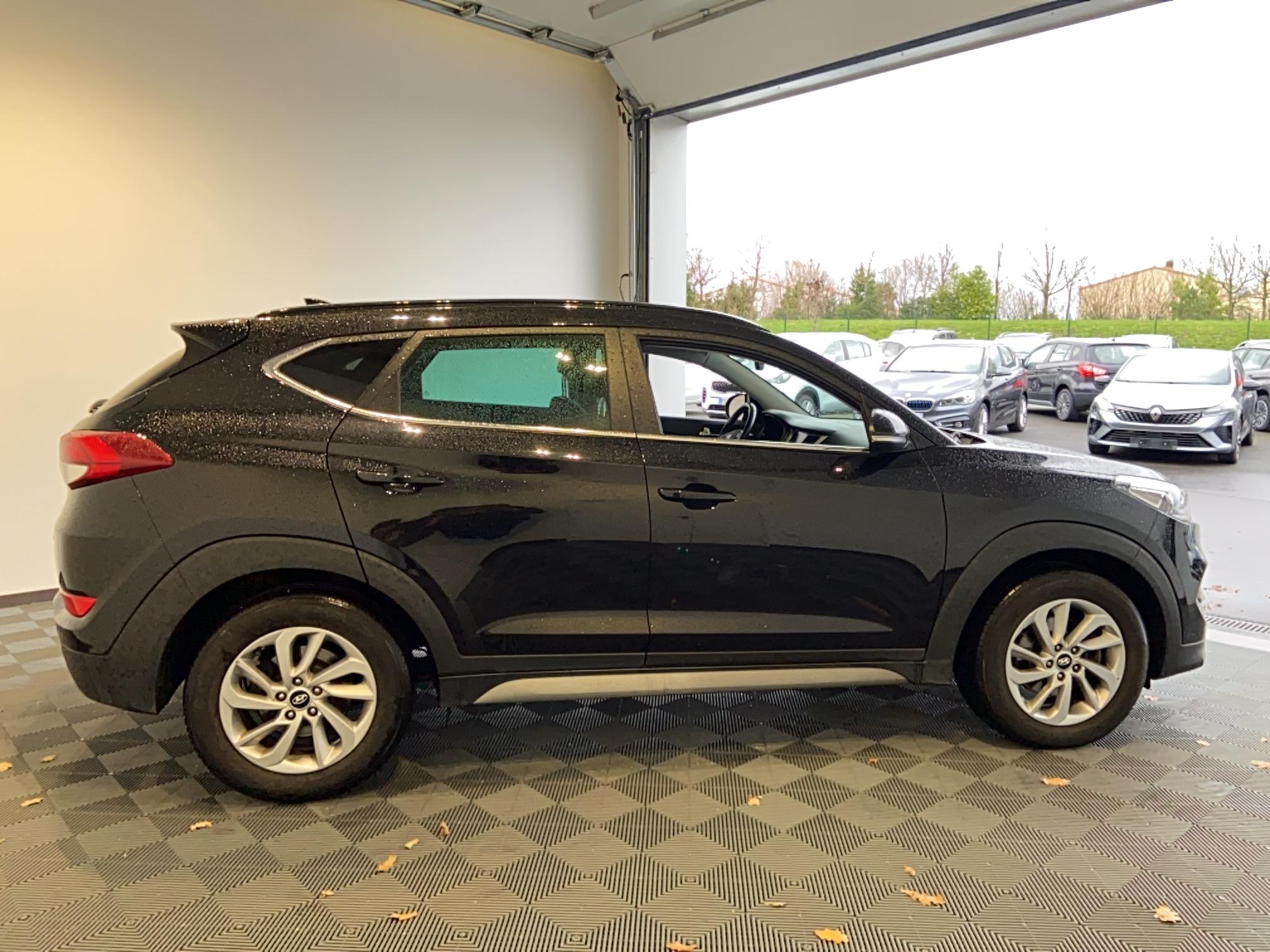 HYUNDAI Tucson 1.7 CRDi 115 2WD Creative - Véhicule Occasion Océane Auto