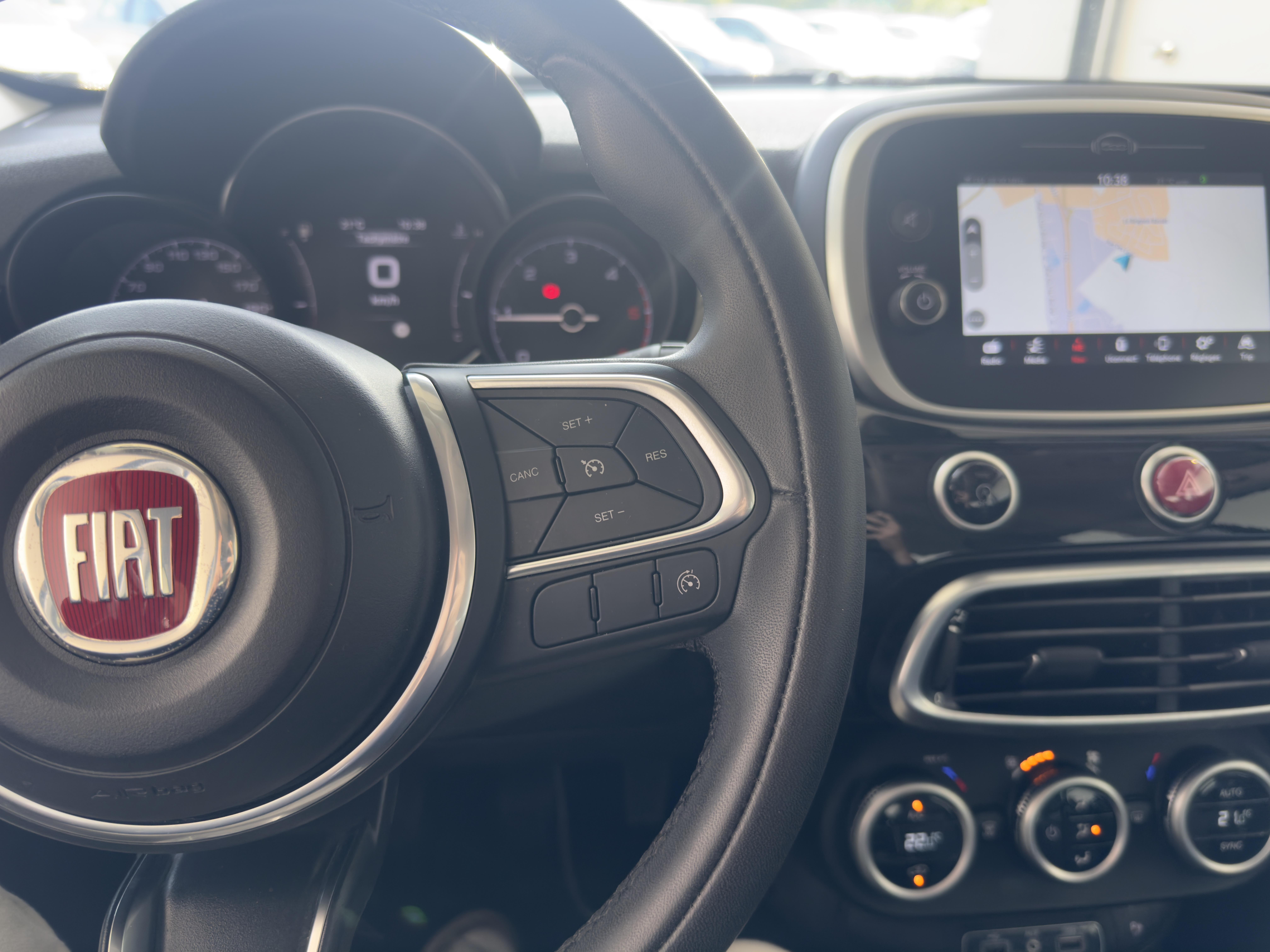 FIAT 500X 1.6 MultiJet 120 ch Cross - Véhicule Occasion - Océane Auto FIAT 500X 1.6 MultiJet 120 ch Cross - Véhicule Occasion Océane Auto