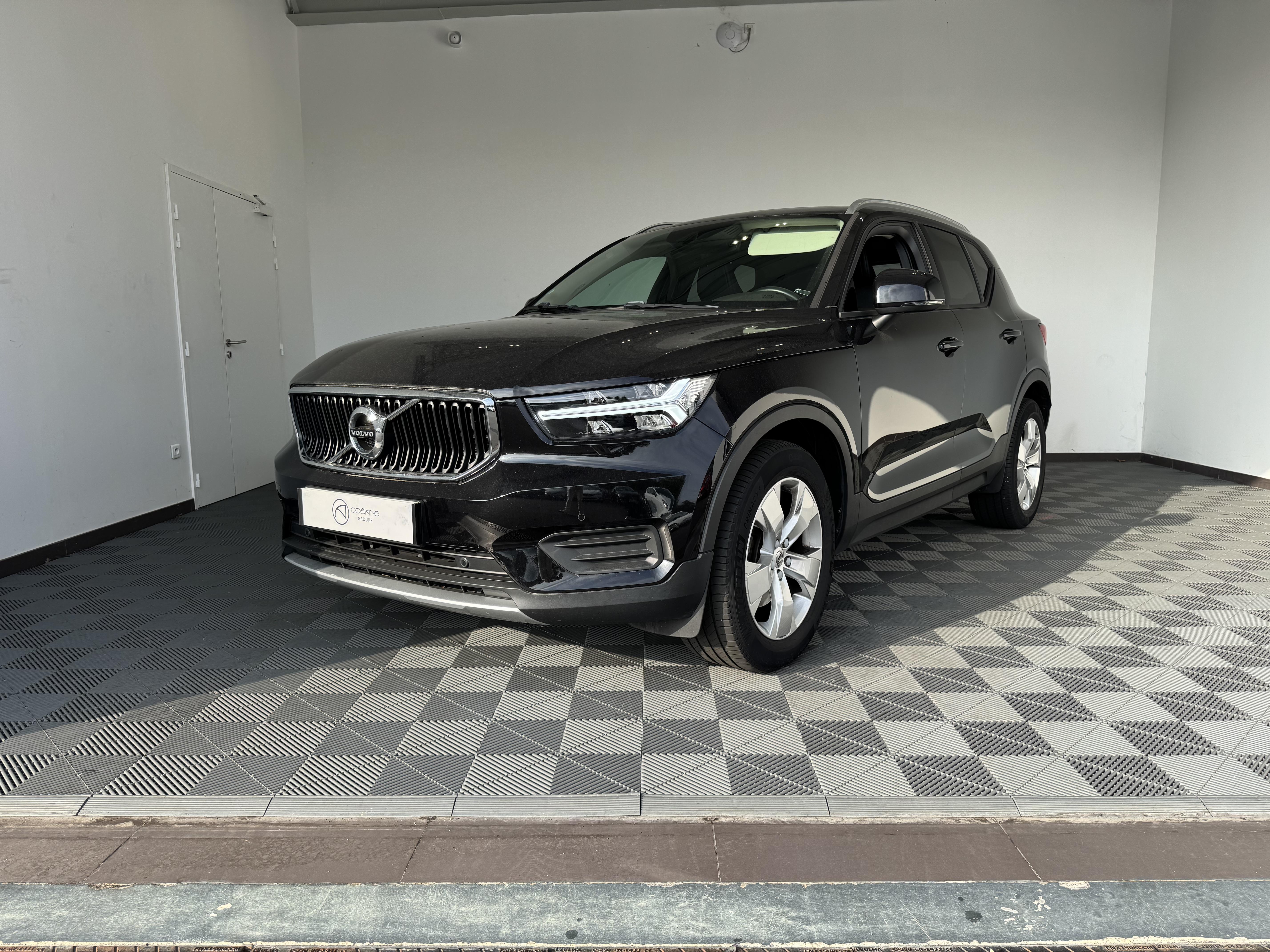 VOLVO XC40 D4 AWD AdBlue 190 ch Geartronic 8 Momentum - Véhicule Occasion - Océane Auto VOLVO XC40 D4 AWD AdBlue 190 ch Geartronic 8 Momentum - Véhicule Occasion Océane Auto