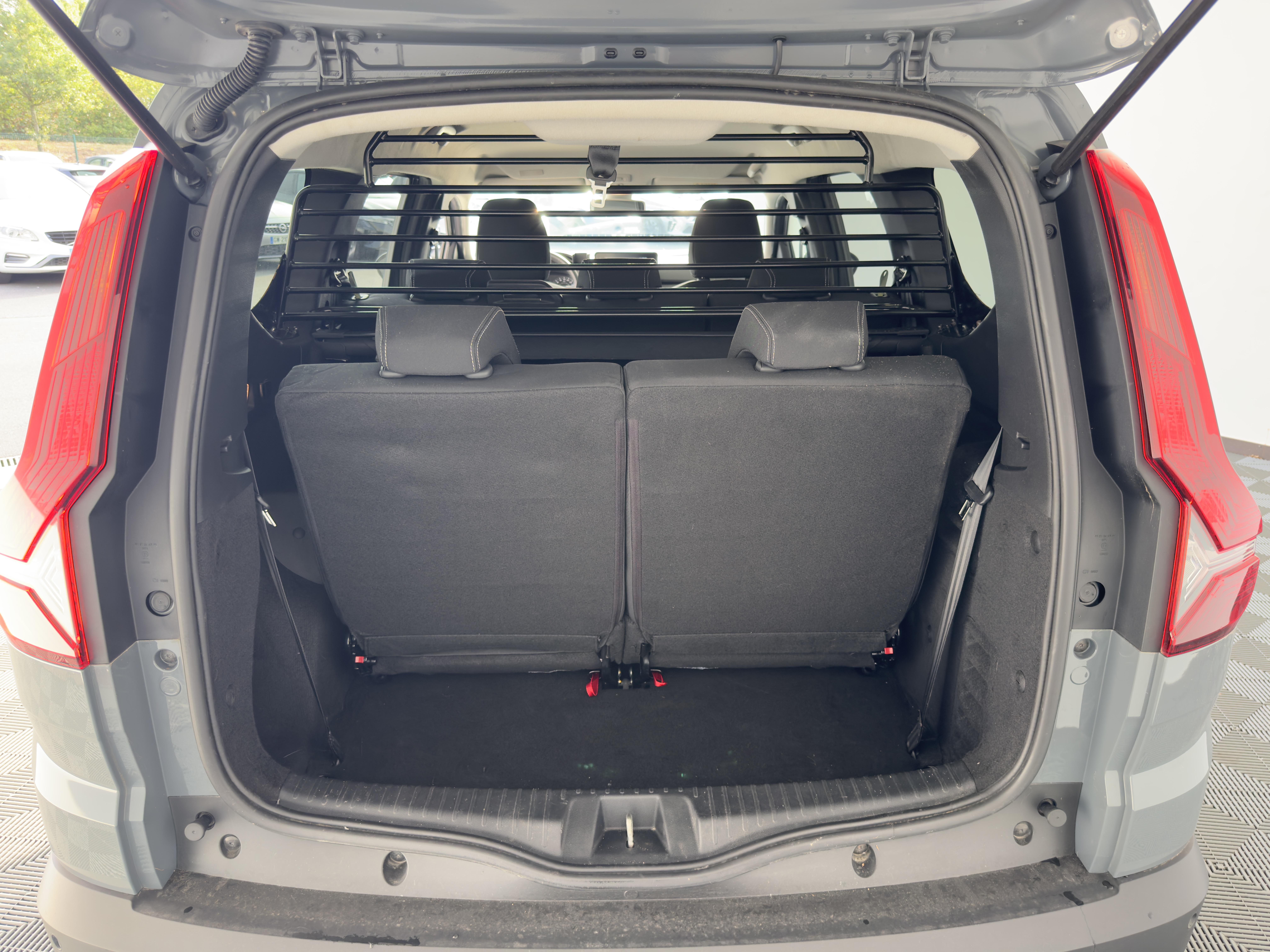 DACIA Jogger TCe 110 7 places Extreme + - Véhicule Occasion - Océane Auto DACIA Jogger TCe 110 7 places Extreme + - Véhicule Occasion Océane Auto