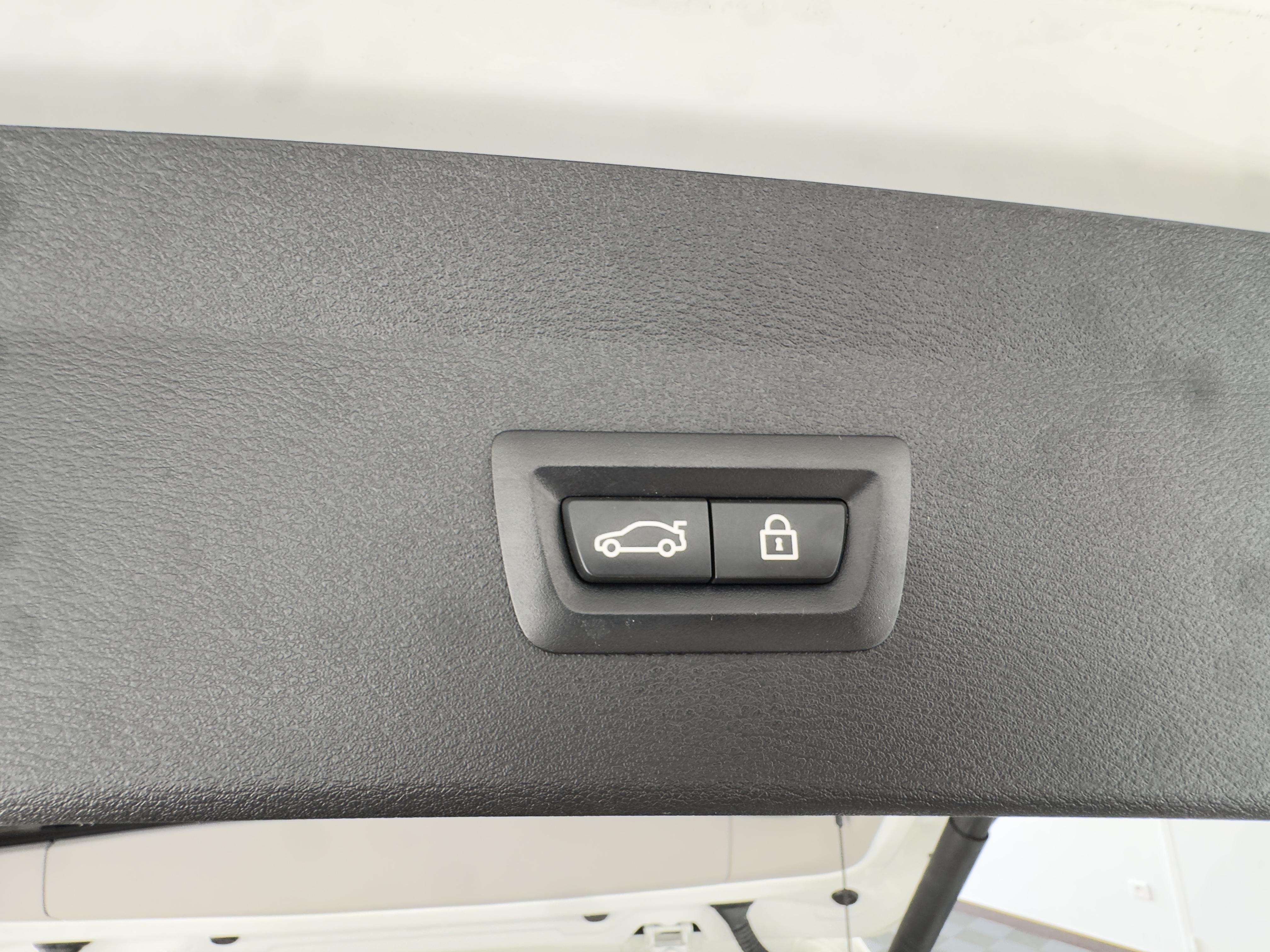 BMW X1 sDrive 18d 150 ch BVA8 xLine - Véhicule Occasion - Océane Auto BMW X1 sDrive 18d 150 ch BVA8 xLine - Véhicule Occasion Océane Auto