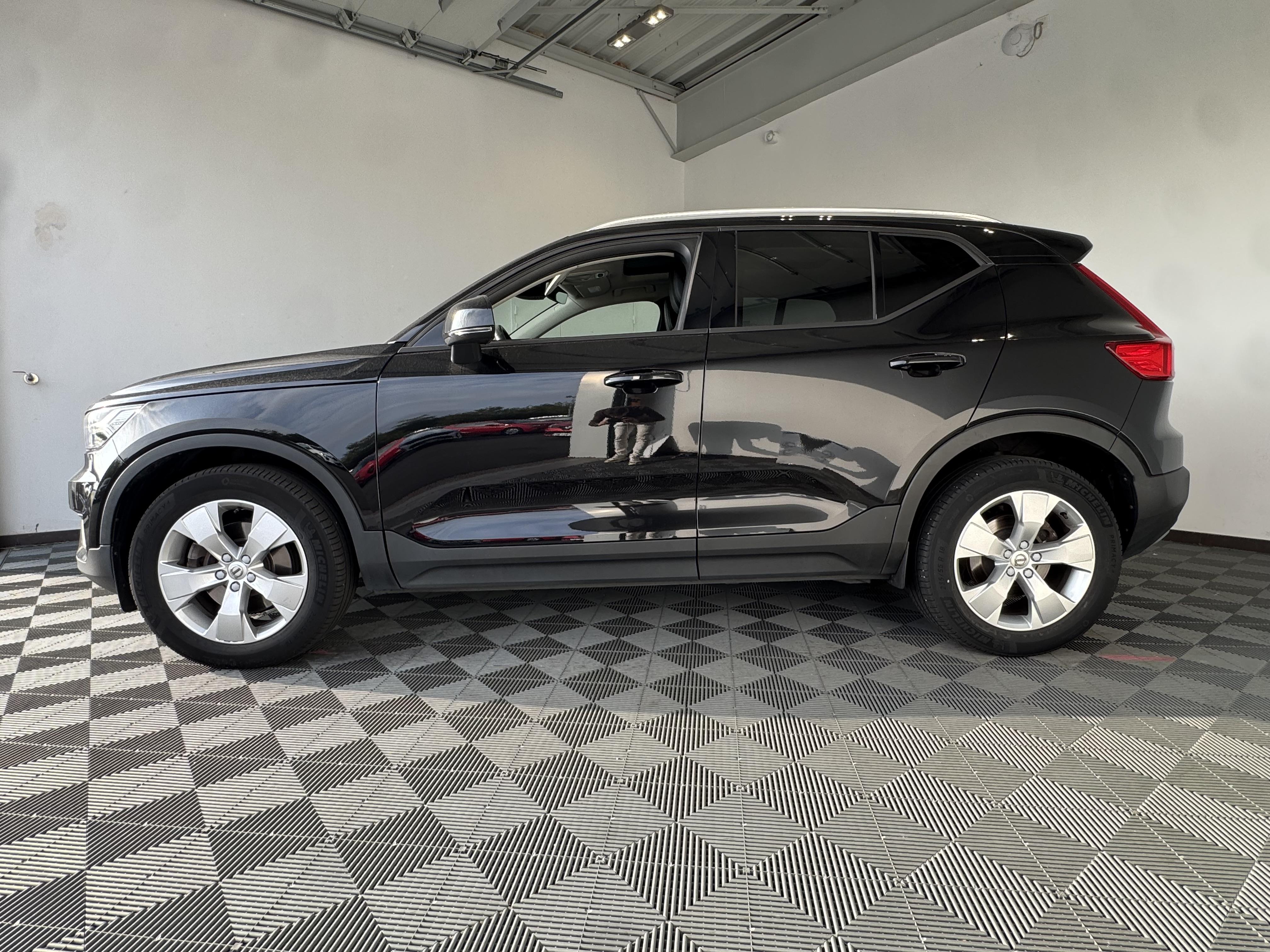 VOLVO XC40 D4 AWD AdBlue 190 ch Geartronic 8 Momentum - Véhicule Occasion - Océane Auto VOLVO XC40 D4 AWD AdBlue 190 ch Geartronic 8 Momentum - Véhicule Occasion Océane Auto
