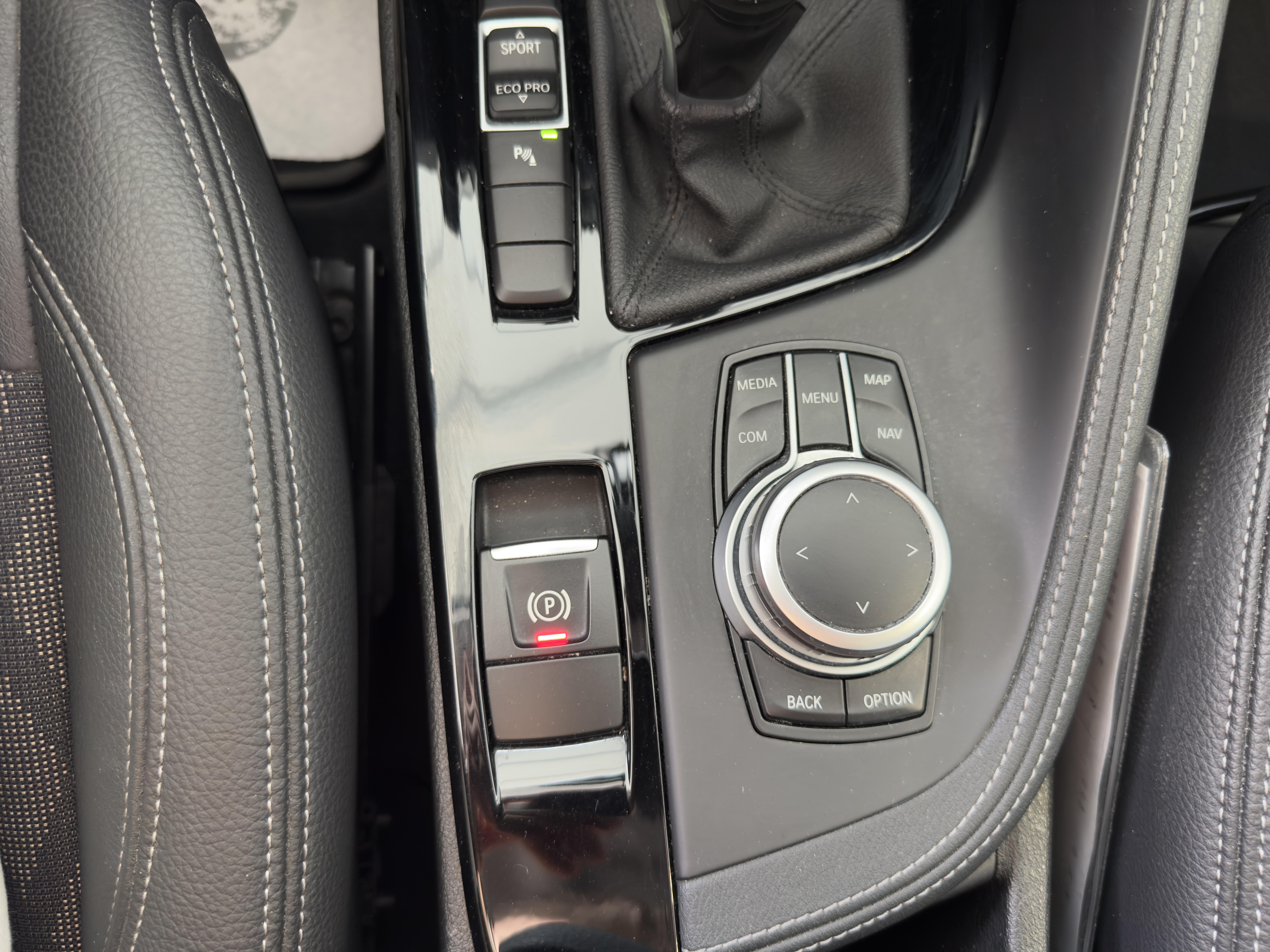 BMW X1 sDrive 18d 150 ch BVA8 xLine - Véhicule Occasion - Océane Auto BMW X1 sDrive 18d 150 ch BVA8 xLine - Véhicule Occasion Océane Auto