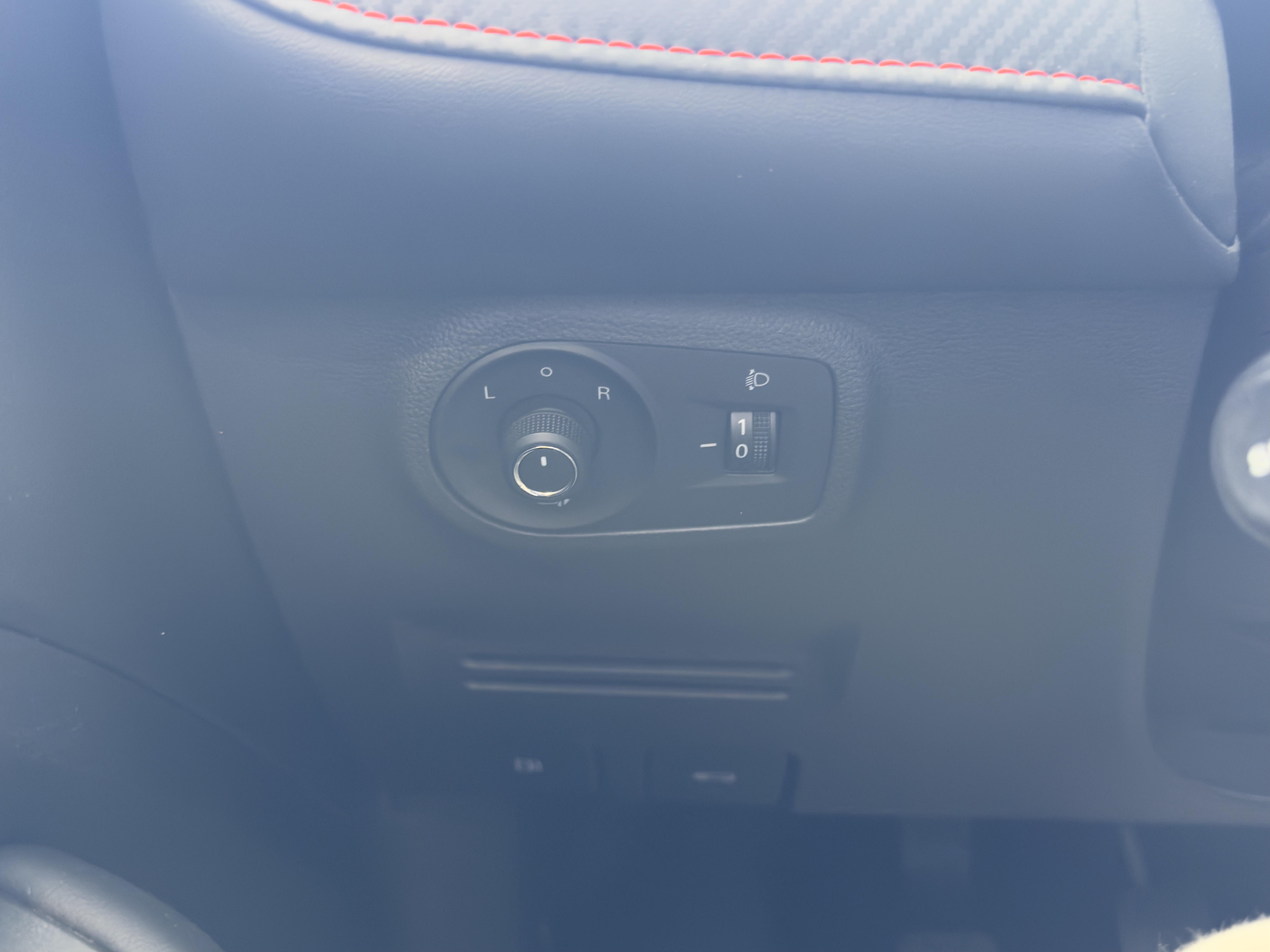 MG ZS 1.0L T-GDI 111ch 2WD BVA6 Luxury - Véhicule Occasion - Océane Auto MG ZS 1.0L T-GDI 111ch 2WD BVA6 Luxury - Véhicule Occasion Océane Auto