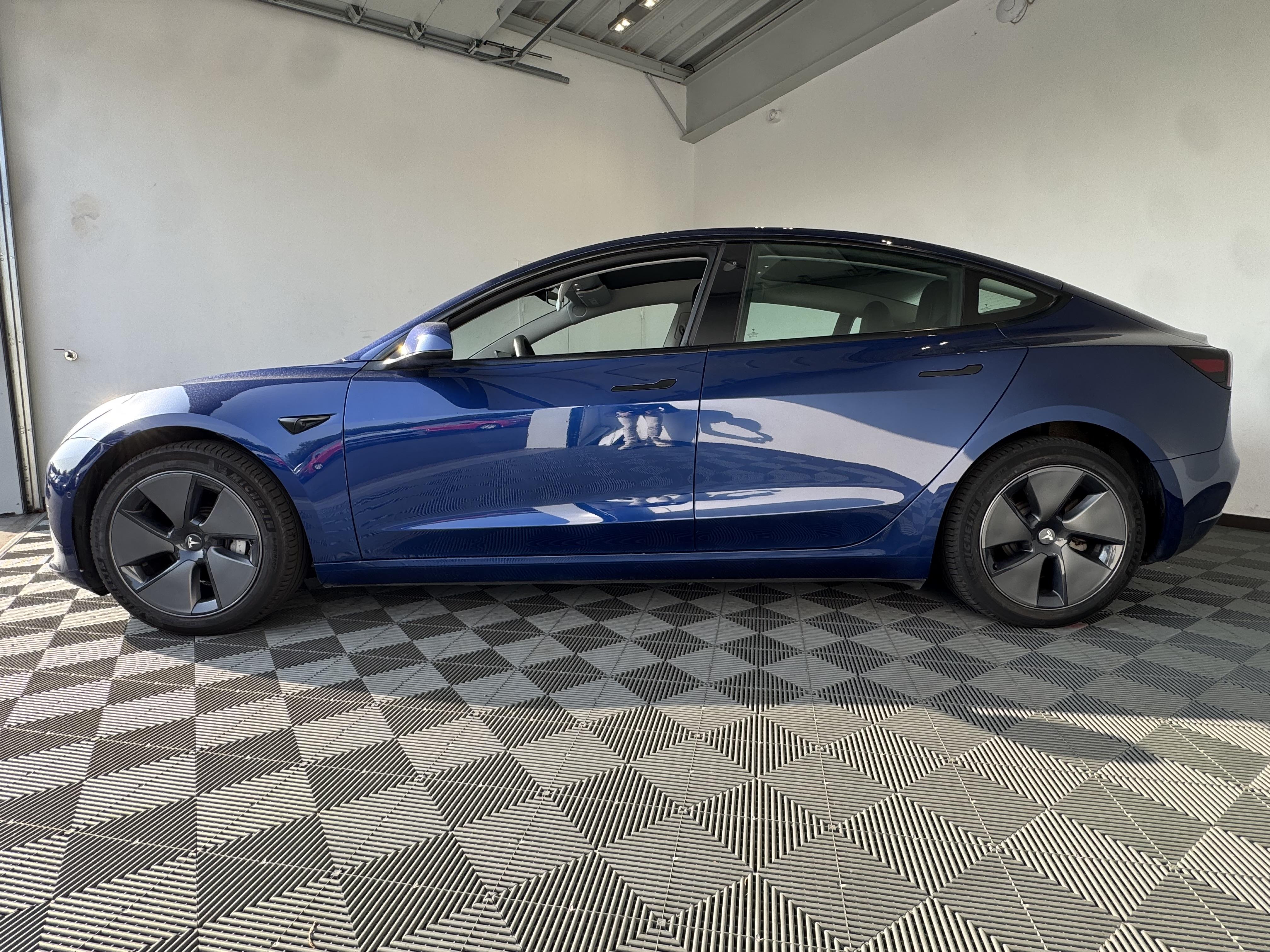 TESLA MODEL 3 Autonomie Standard Plus RWD - Véhicule Occasion - Océane Auto TESLA MODEL 3 Autonomie Standard Plus RWD - Véhicule Occasion Océane Auto