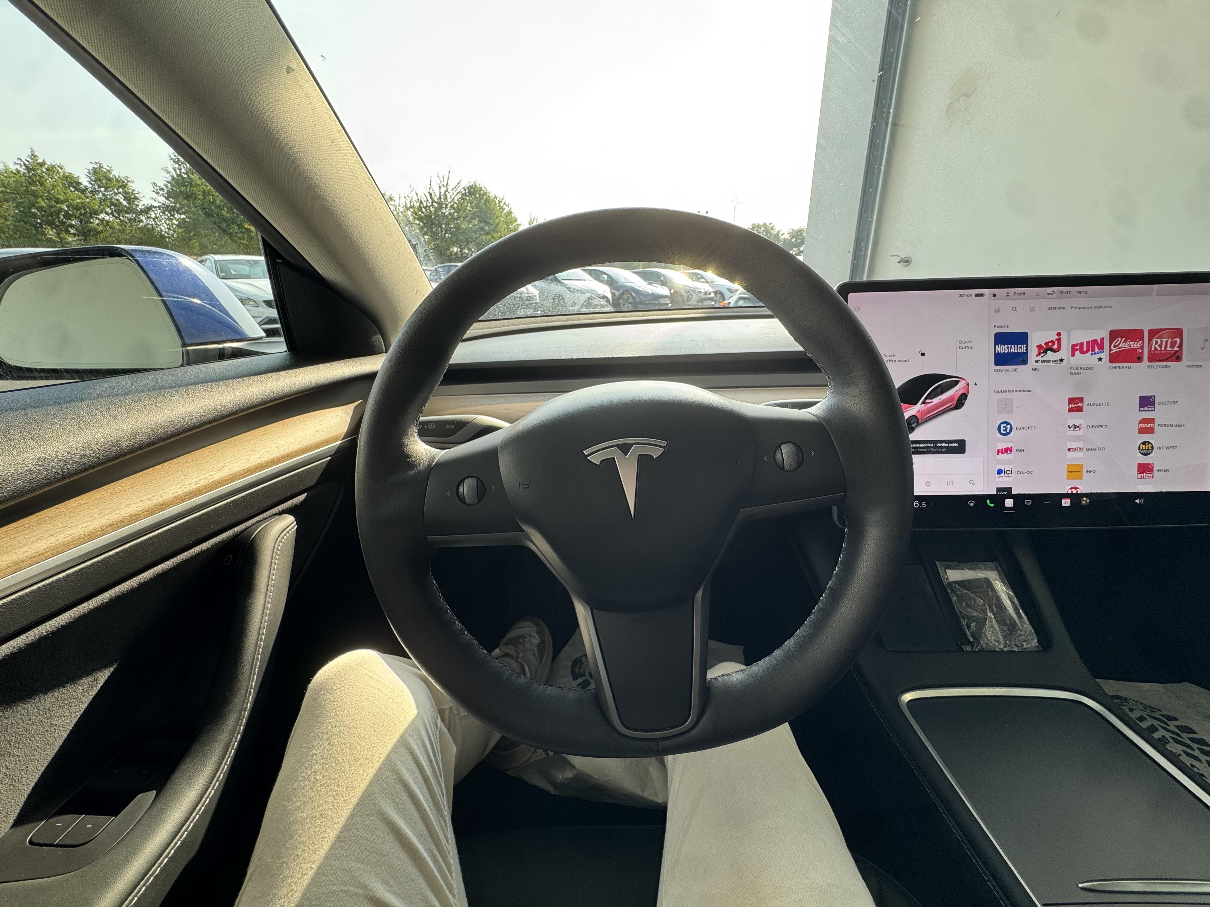 TESLA MODEL 3 Autonomie Standard Plus RWD - Véhicule Occasion - Océane Auto TESLA MODEL 3 Autonomie Standard Plus RWD - Véhicule Occasion Océane Auto