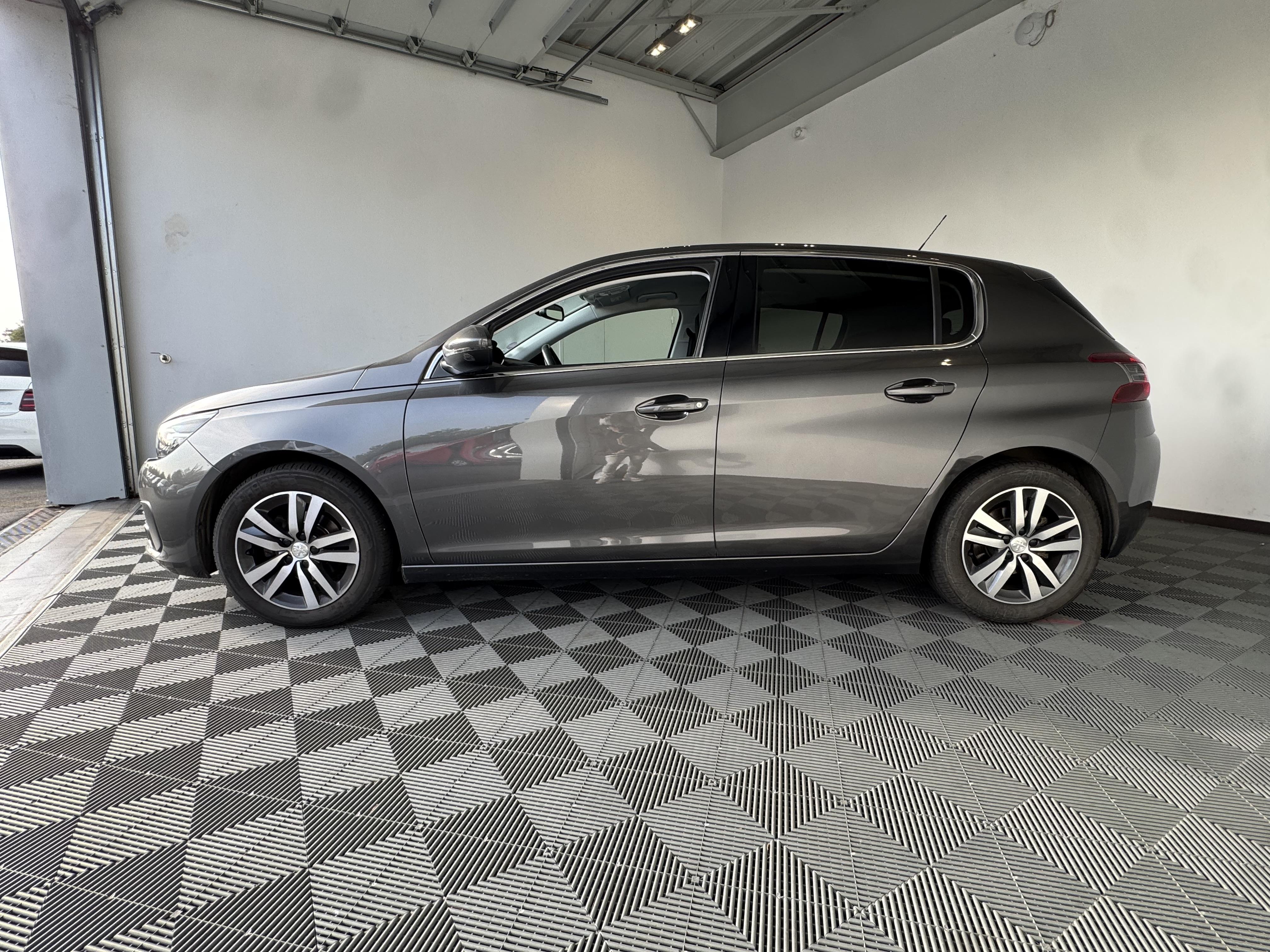 PEUGEOT 308 PureTech 110ch S&S BVM6 Allure - Véhicule Occasion - Océane Auto PEUGEOT 308 PureTech 110ch S&S BVM6 Allure - Véhicule Occasion Océane Auto
