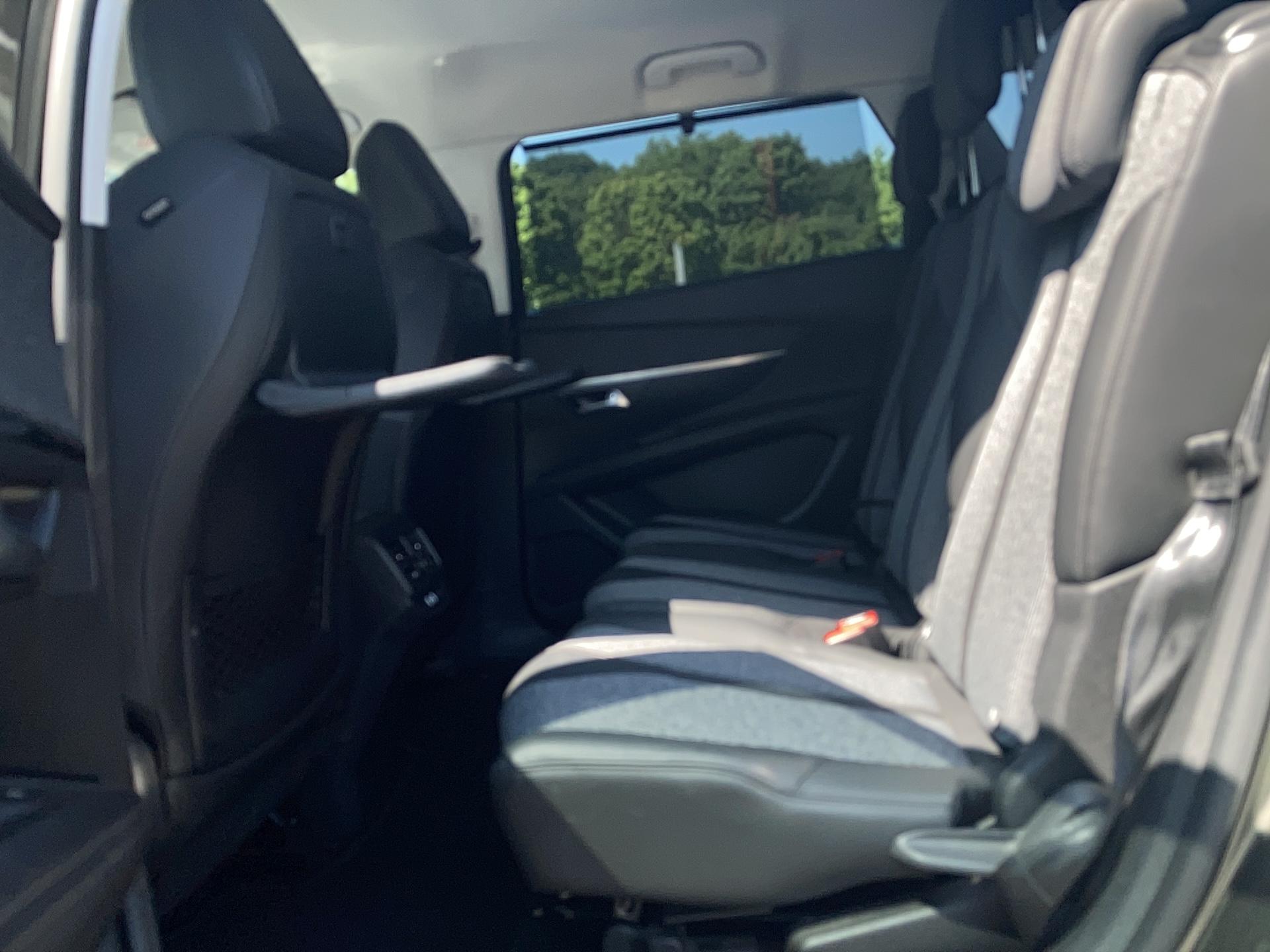 PEUGEOT 5008 1.6 BlueHDi 120ch S&S EAT6 Allure - Véhicule Occasion Océane Auto