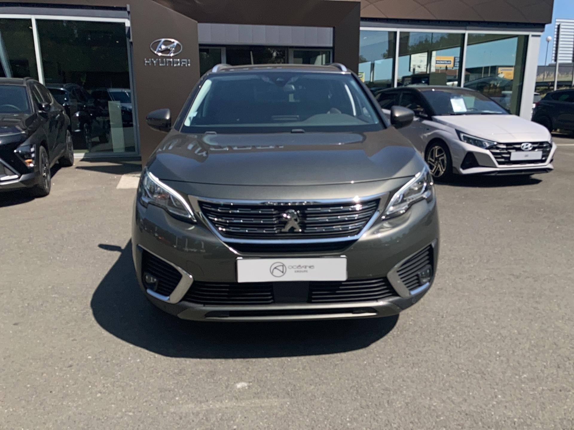 PEUGEOT 5008 1.6 BlueHDi 120ch S&S EAT6 Allure - Véhicule Occasion - Océane Auto PEUGEOT 5008 1.6 BlueHDi 120ch S&S EAT6 Allure - Véhicule Occasion Océane Auto