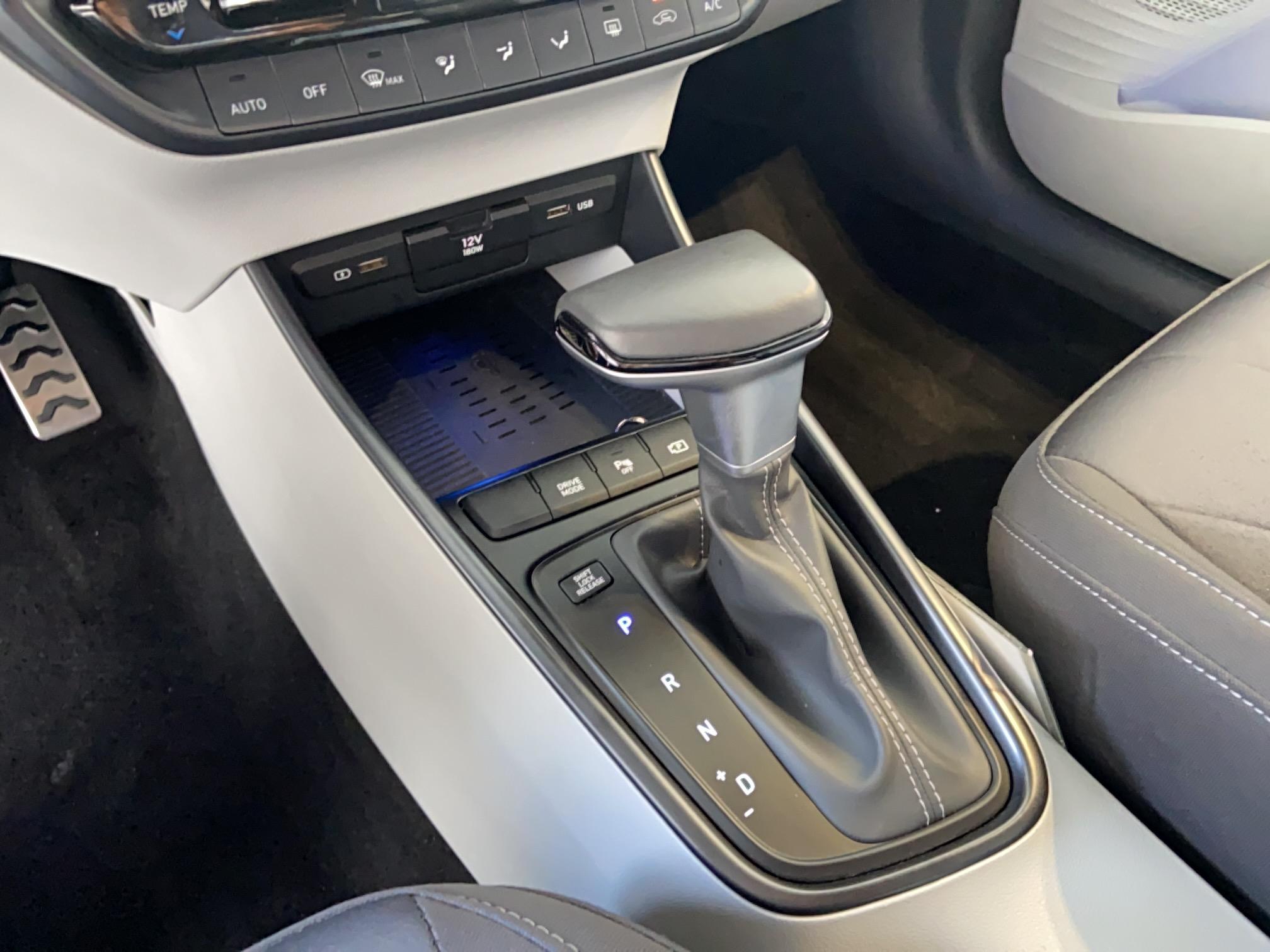 HYUNDAI Bayon 1.0 T-GDi 100 DCT-7 Hybrid 48V Creative - Véhicule Occasion - Océane Auto HYUNDAI Bayon 1.0 T-GDi 100 DCT-7 Hybrid 48V Creative - Véhicule Occasion Océane Auto
