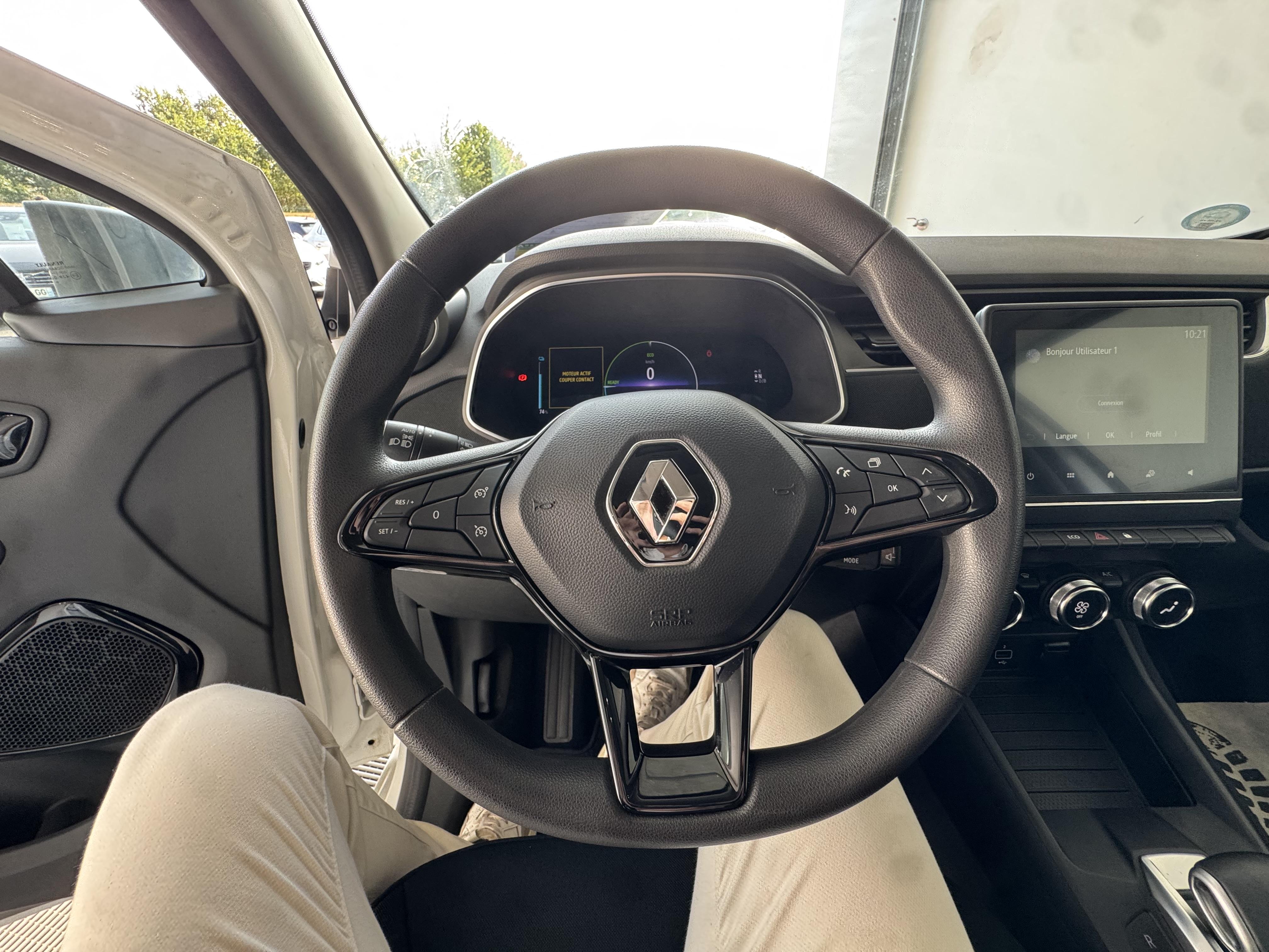 RENAULT Zoe R110 Achat Intégral Life - Véhicule Occasion - Océane Auto RENAULT Zoe R110 Achat Intégral Life - Véhicule Occasion Océane Auto