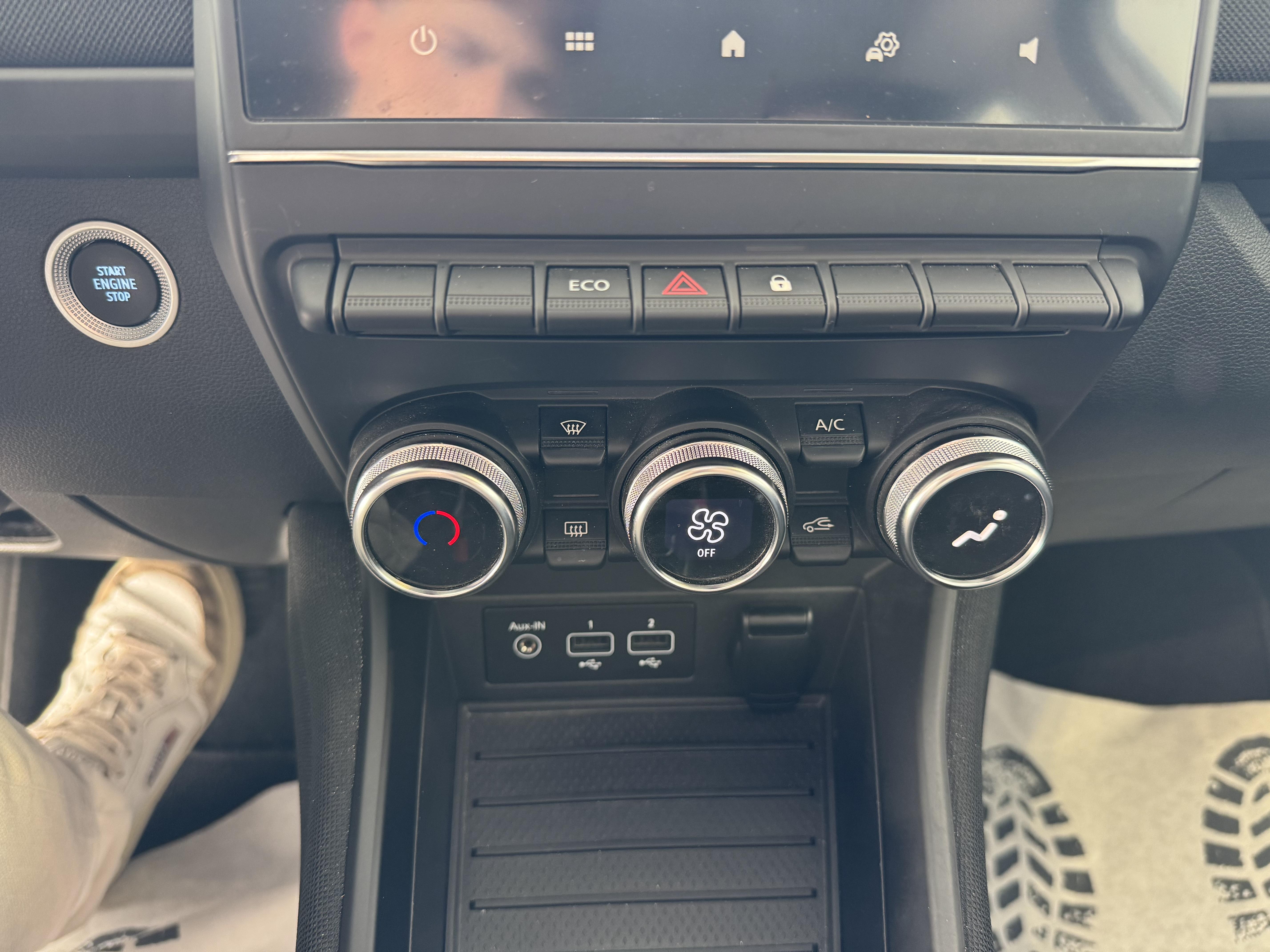 RENAULT Zoe R110 Achat Intégral Life - Véhicule Occasion - Océane Auto RENAULT Zoe R110 Achat Intégral Life - Véhicule Occasion Océane Auto