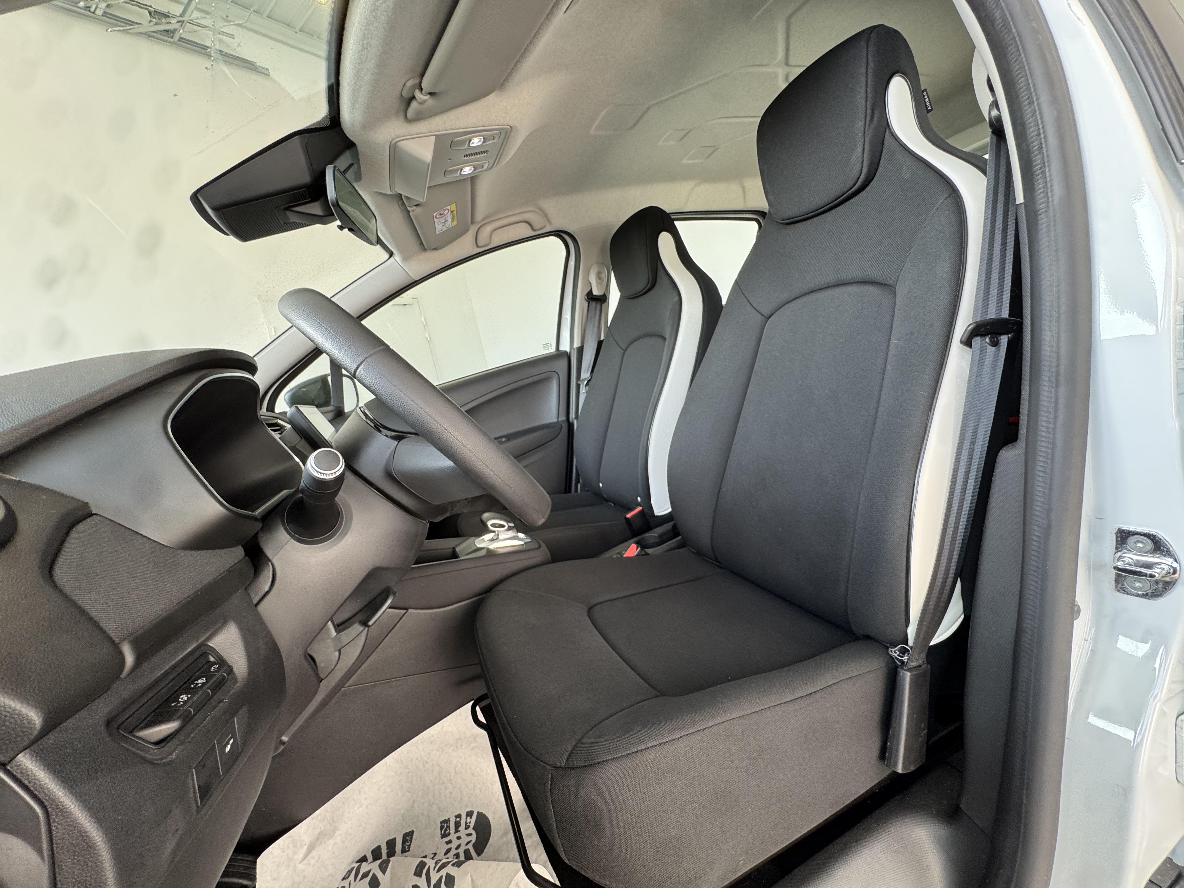 RENAULT Zoe R110 Achat Intégral Life - Véhicule Occasion - Océane Auto RENAULT Zoe R110 Achat Intégral Life - Véhicule Occasion Océane Auto