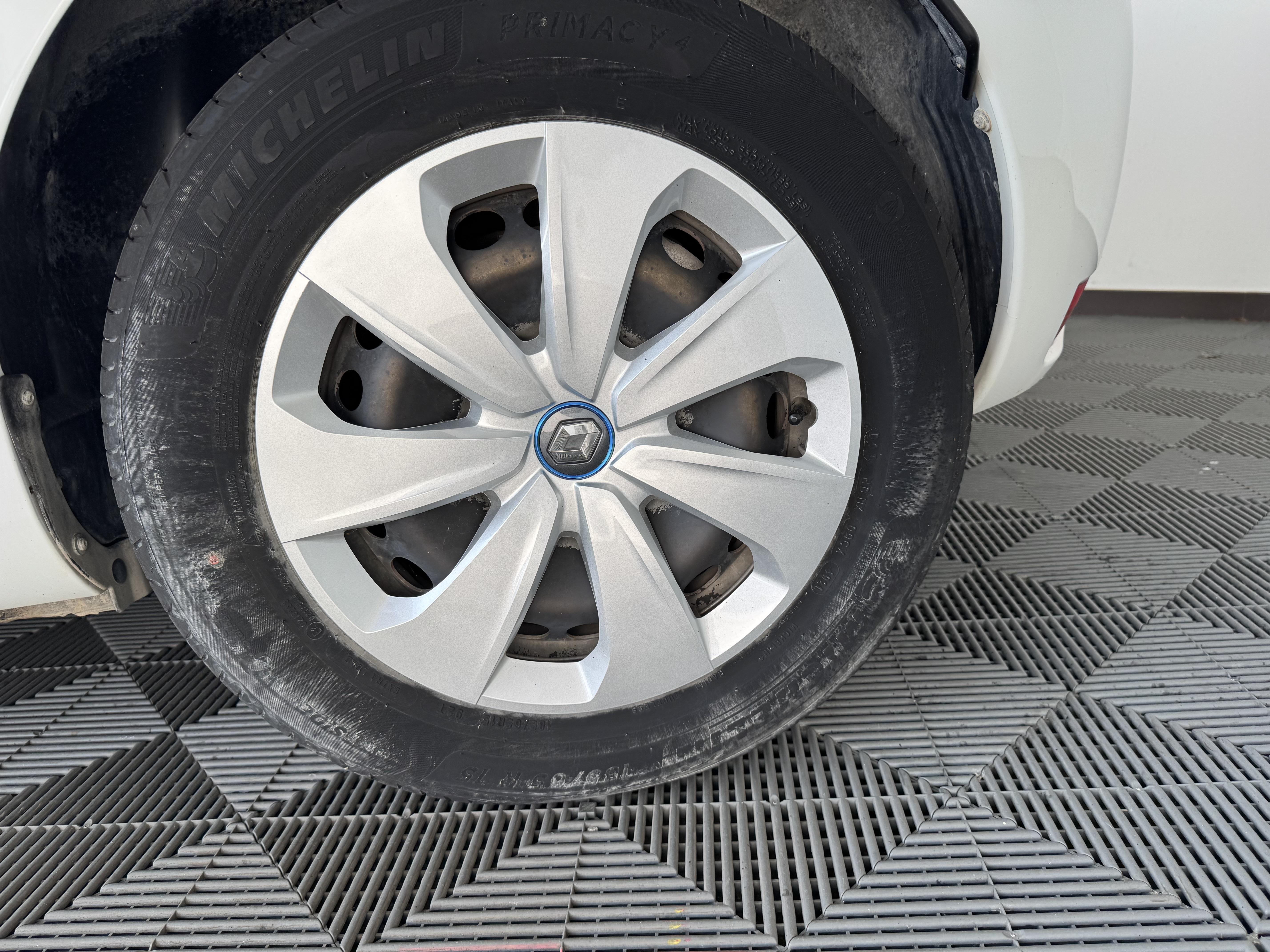 RENAULT Zoe R110 Achat Intégral Life - Véhicule Occasion - Océane Auto RENAULT Zoe R110 Achat Intégral Life - Véhicule Occasion Océane Auto