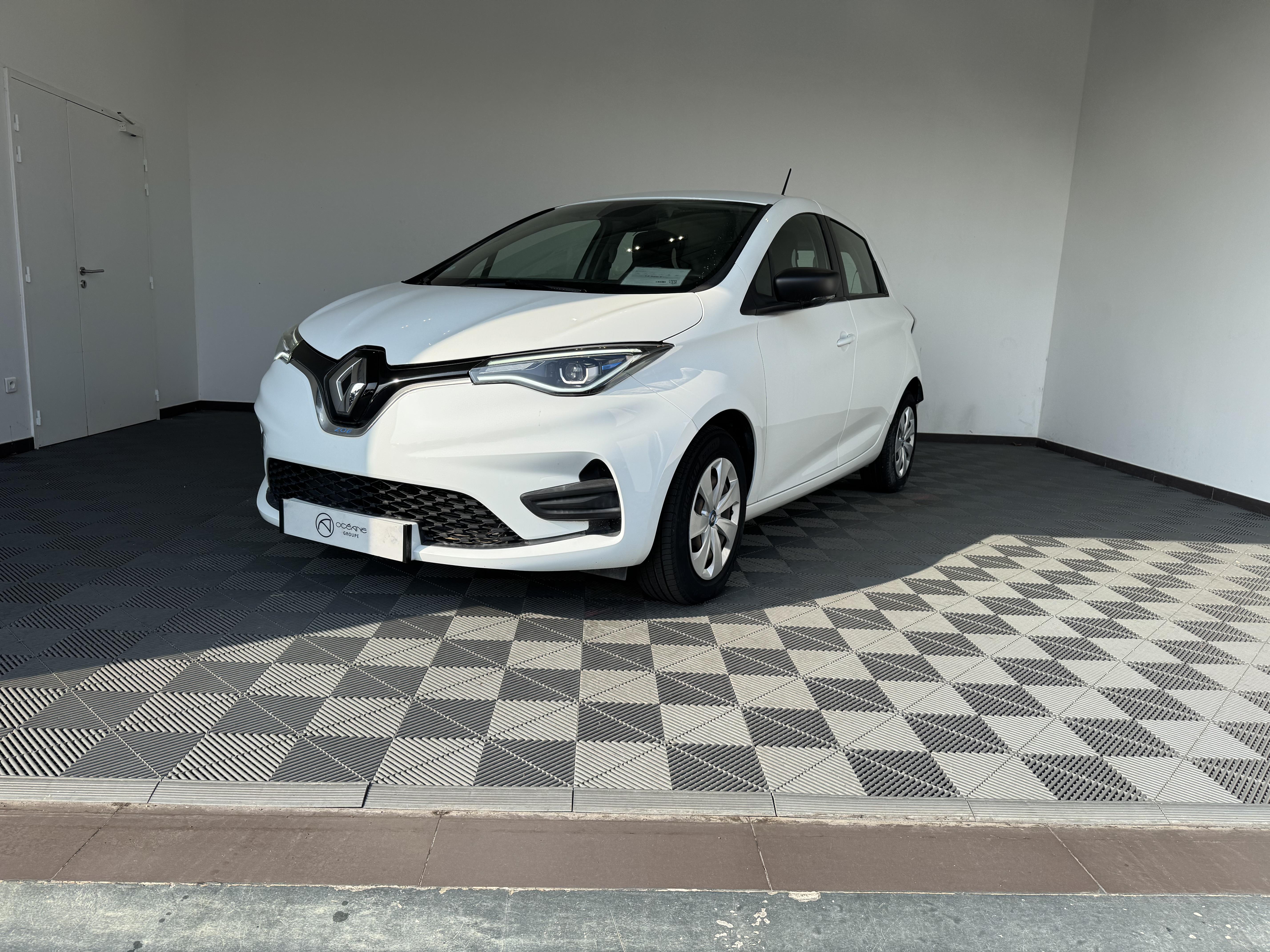 RENAULT Zoe R110 Achat Intégral Life - Véhicule Occasion - Océane Auto RENAULT Zoe R110 Achat Intégral Life - Véhicule Occasion Océane Auto